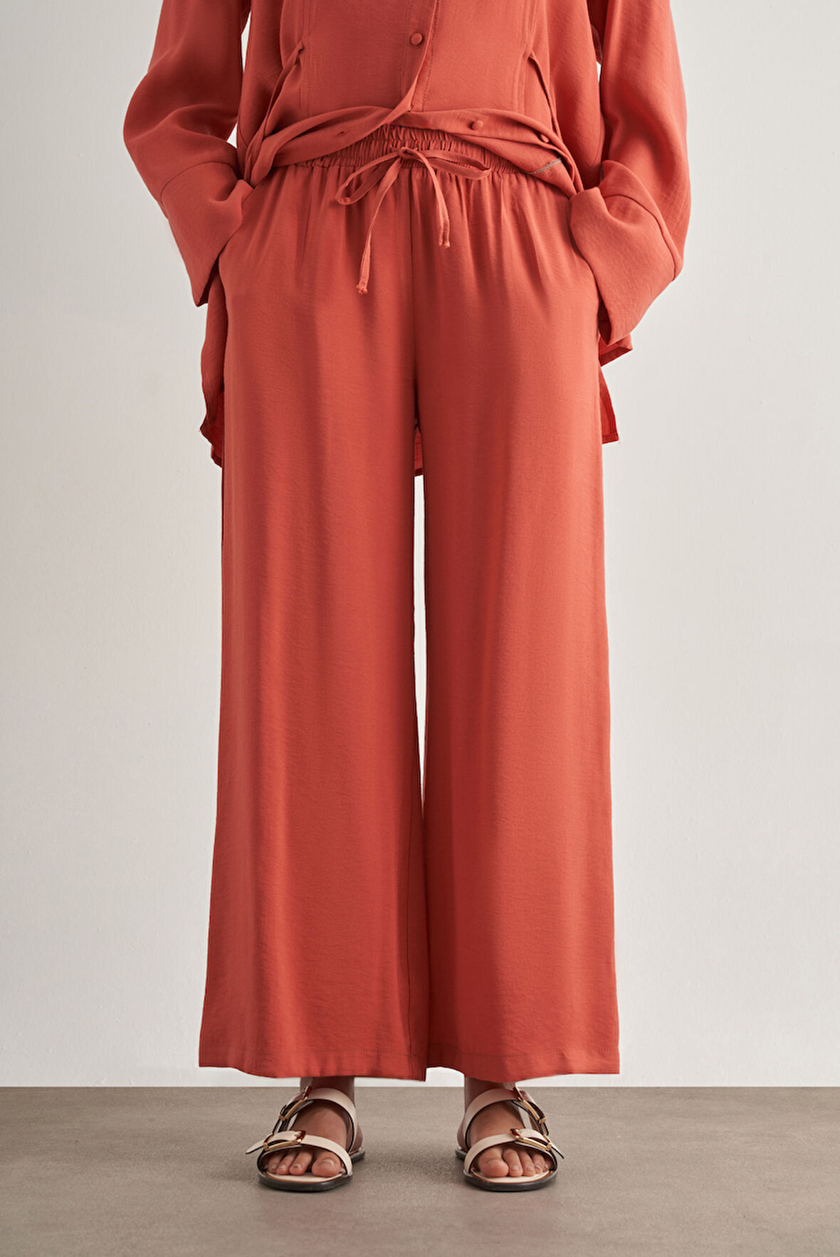 Mizalle Beli İpli Modal Karışımlı Mercan Rengi Rahat Pantolon