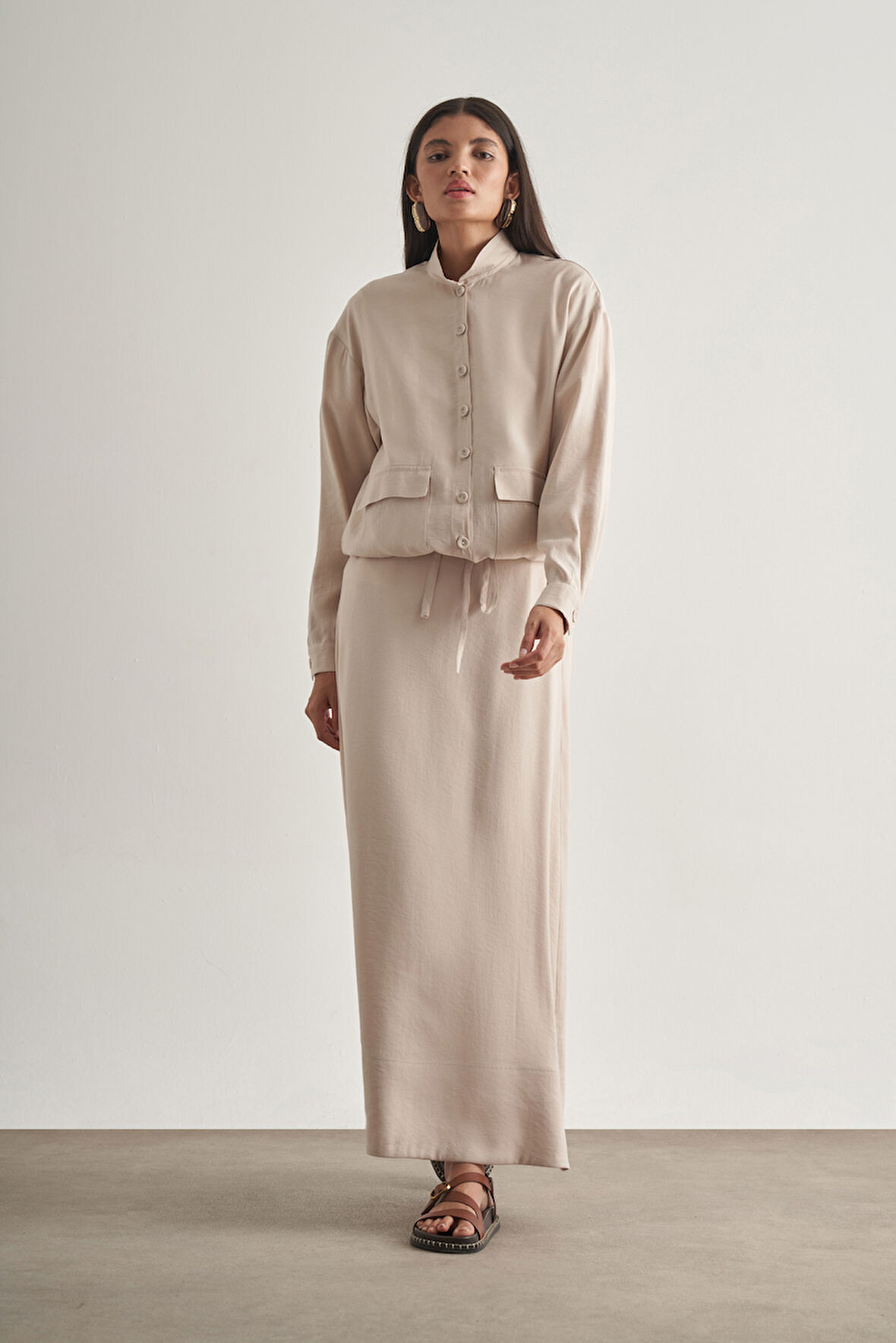 Mizalle Modal Karışımlı Taş Rengi Maksi Evaze Etek