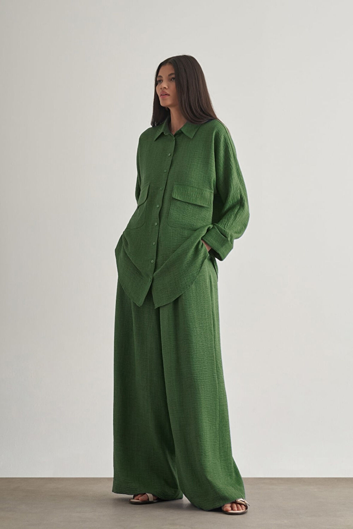 Mizalle  Keten Dokulu Beli Lastikli Haki Bol Kesim Pantolon