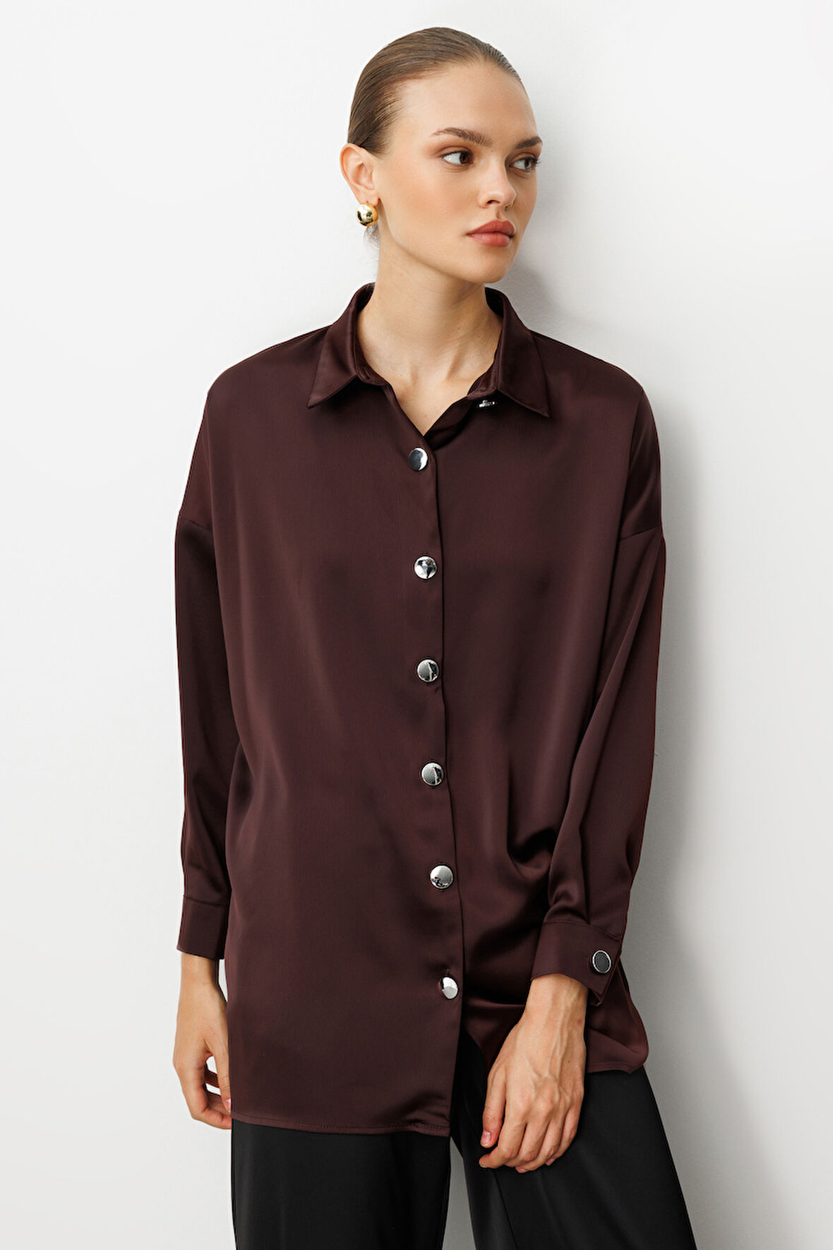 Mizalle Metal Düğmeli Kahverengi Saten Tunik Gömlek