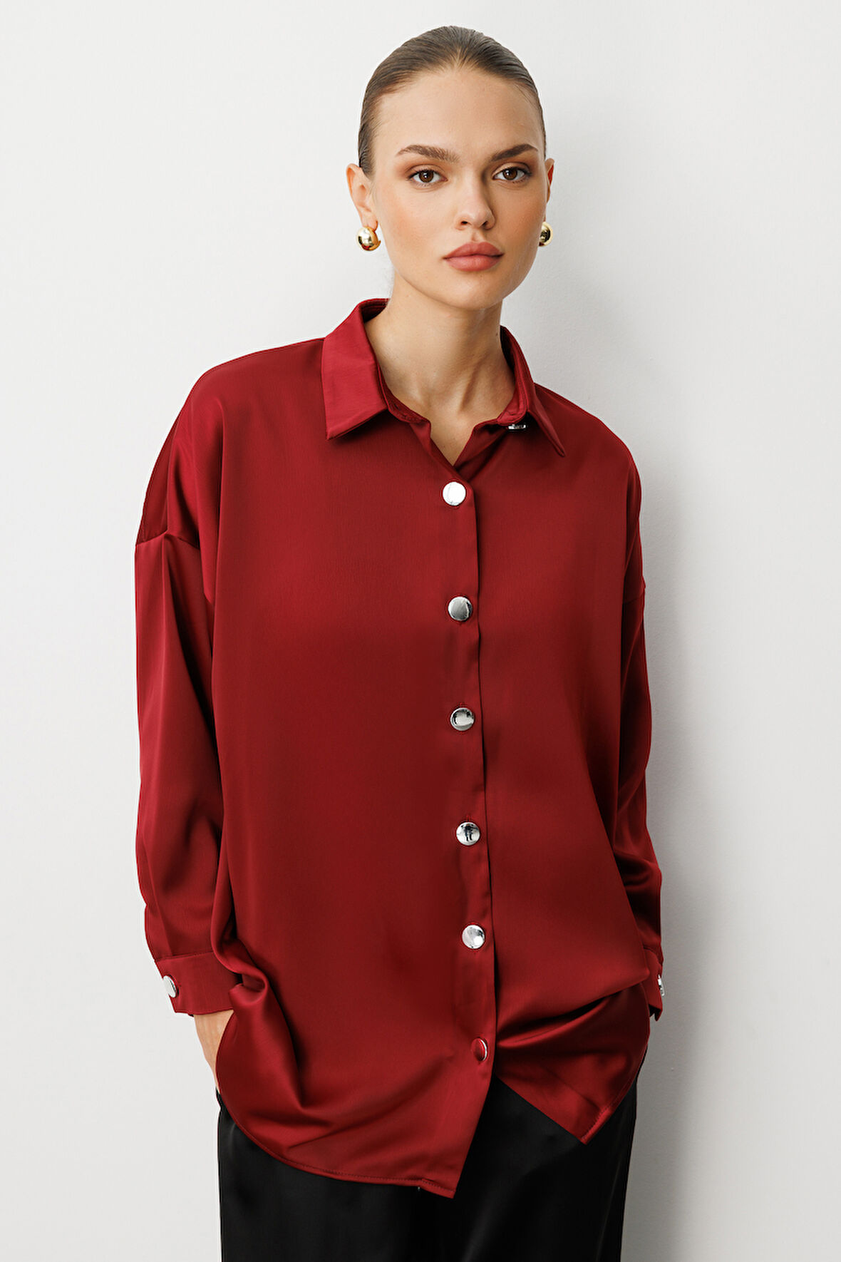 Mizalle Metal Düğmeli Lacivert Saten Tunik Gömlek