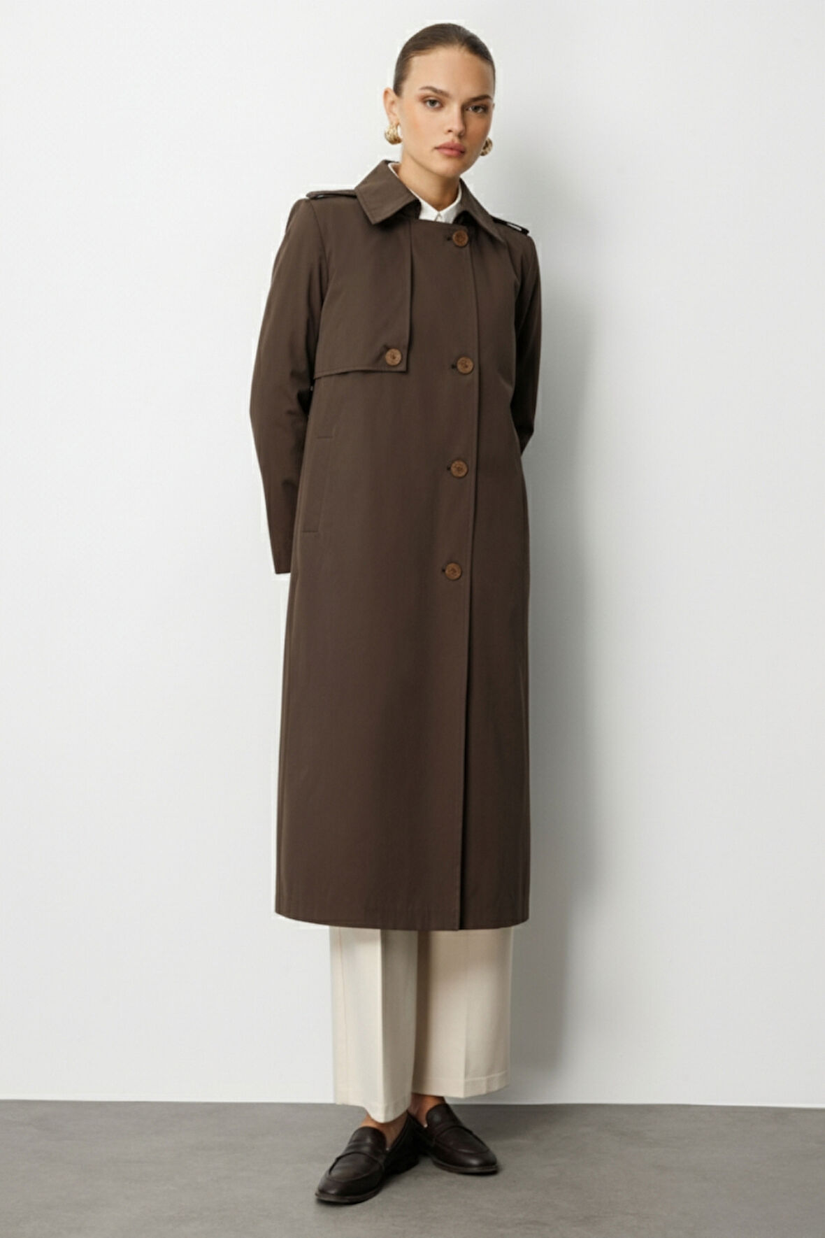 Mizalle Kahverengi Apoletli Klasik Maxi Mac Trençkot