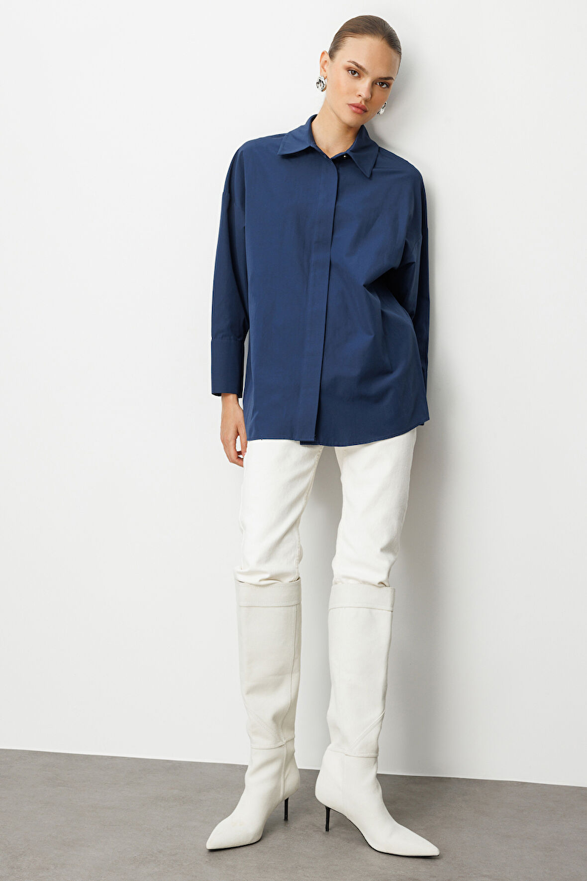 Mizalle Geniş Patlı Pamuklu Lacivert Tunik