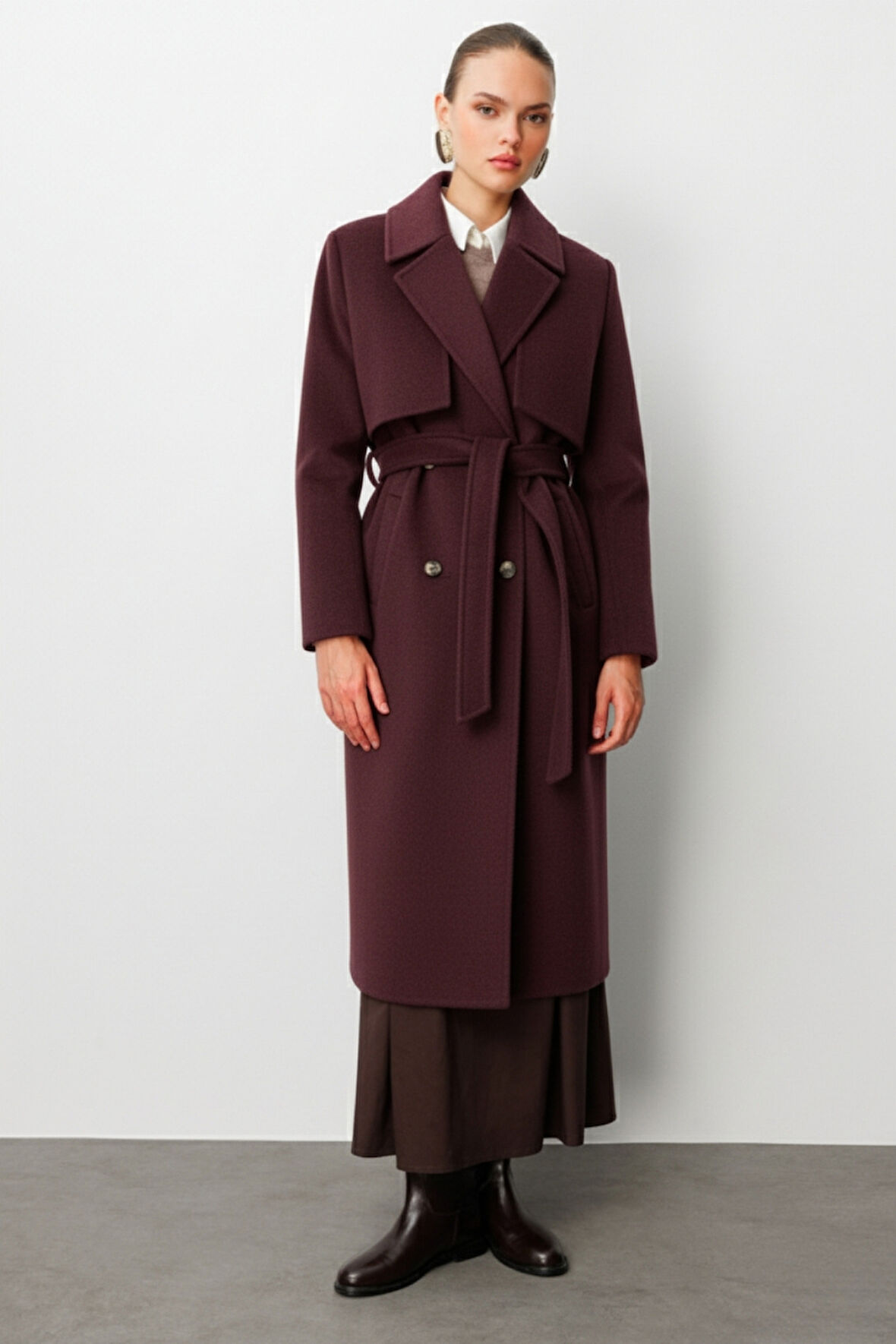 Mizalle Yünlü Kaşe Dokulu Mürdüm Rengi  Uzun Trençkot Kaban