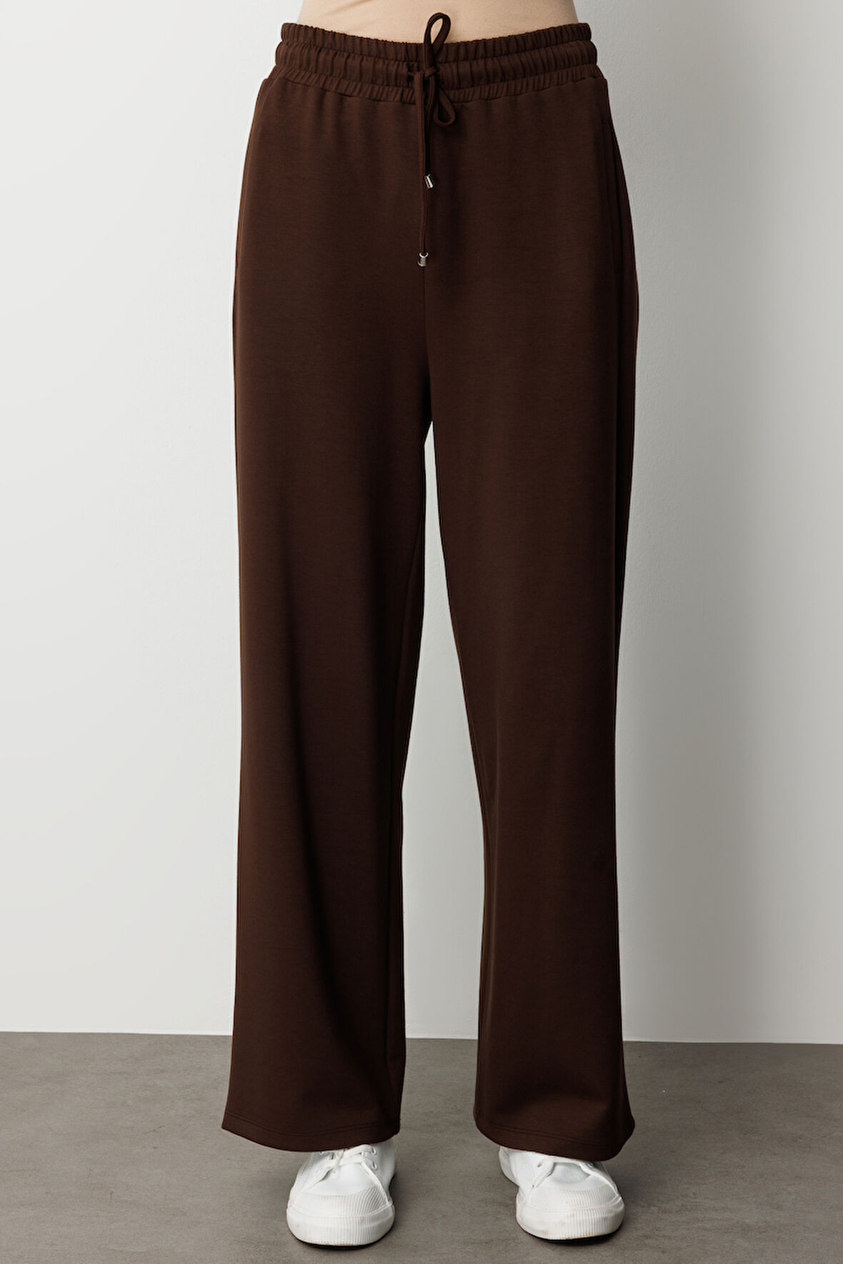 Mizalle Beli Lastikli Yumuşak Dokulu Kahverengi Jogger Panton
