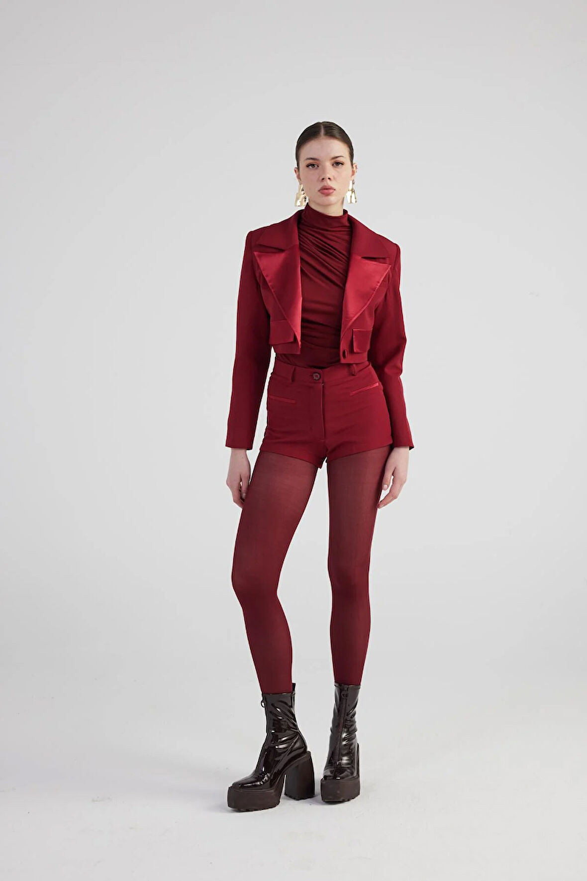 Yakası Saten Detaylı Camila Crop Blazer Ceket Bordo