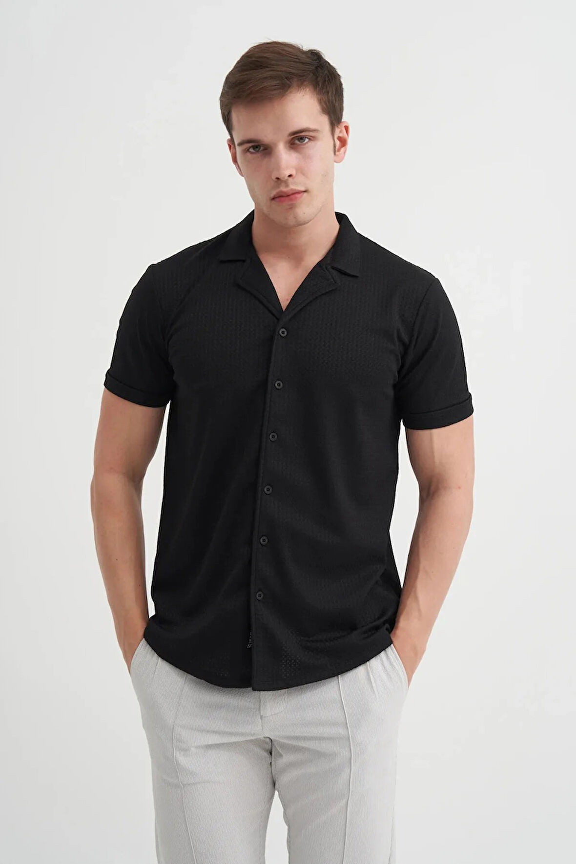 Cazador Regular Fit Örme Zigzag Dokulu Kısa Kol Gömlek