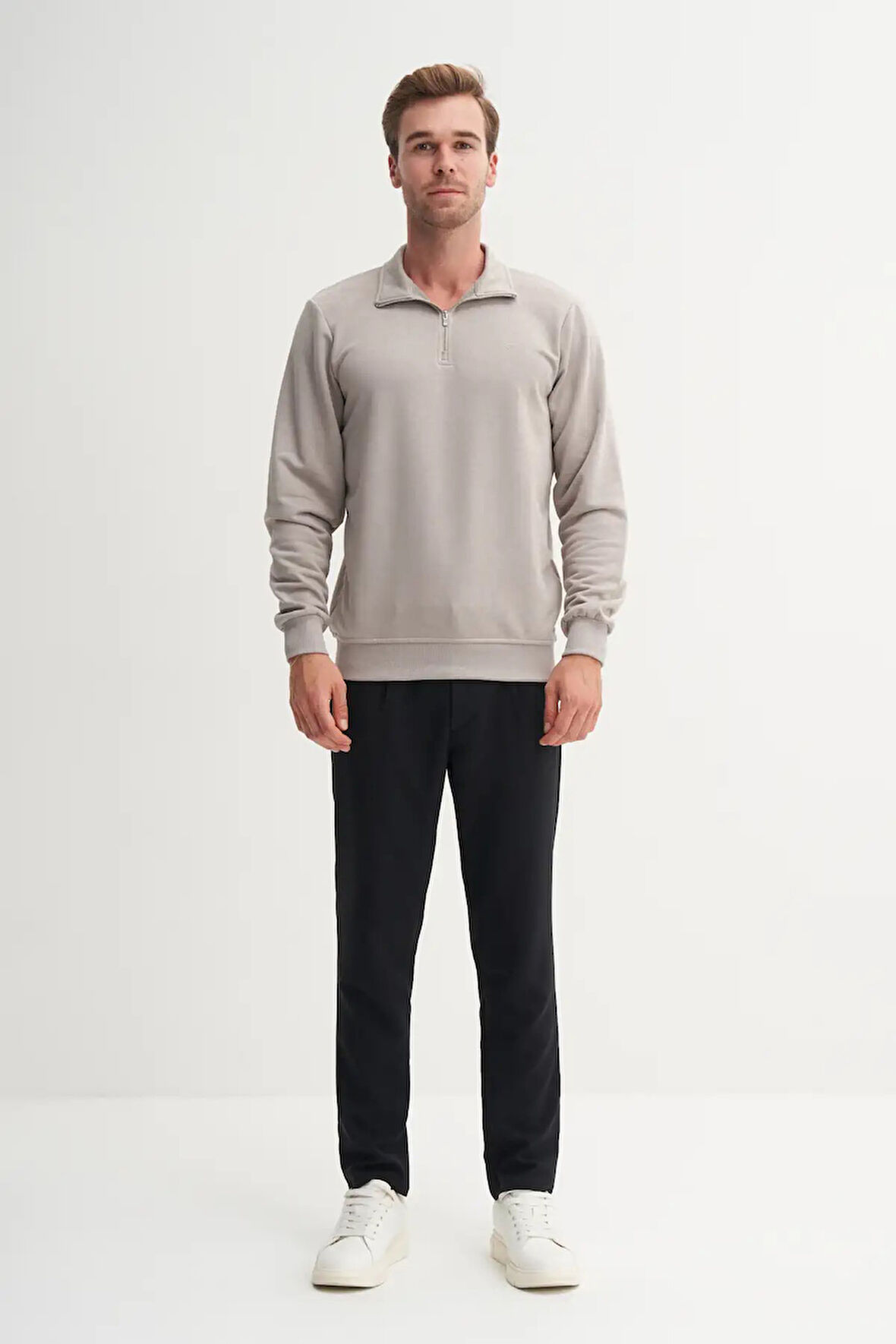 Cazador Regular Fit Dik Yaka Mevsimlik 3 İplik Sweatshirt-53470