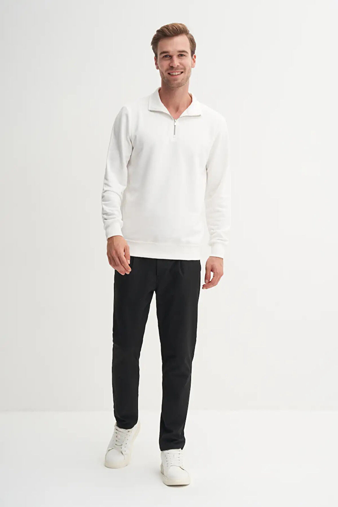 Cazador Regular Fit Dik Yaka Mevsimlik 3 İplik Sweatshirt-53470