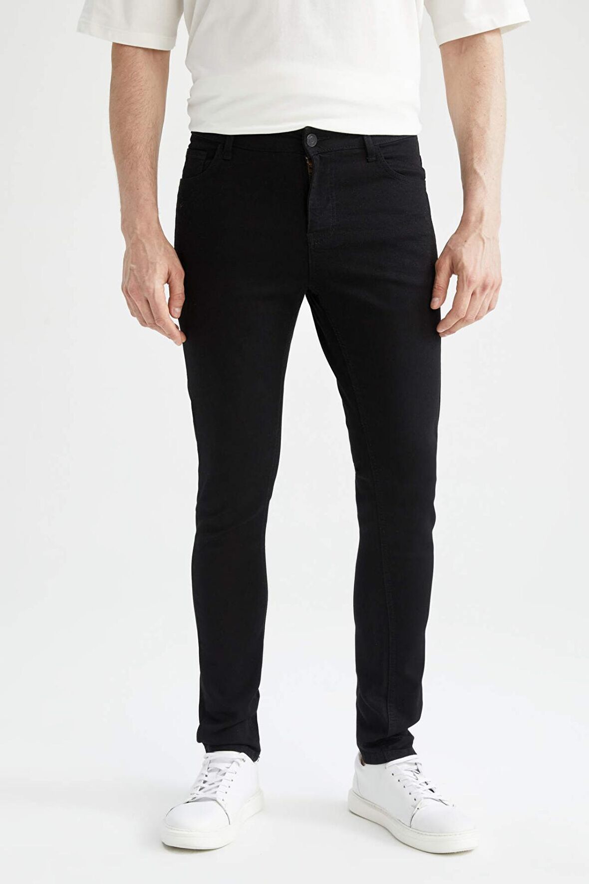DeFacto Super Skinny Ekstra Dar Kalıp Normal Bel Ekstra Dar Paça Jean Pantolon W9347AZ22AUNM40