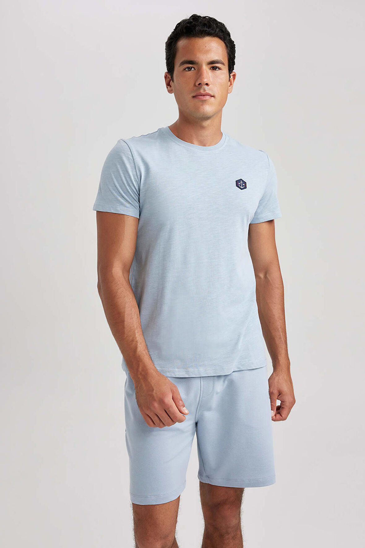 Slim Fit Bisiklet Yaka Baskili Tisört
