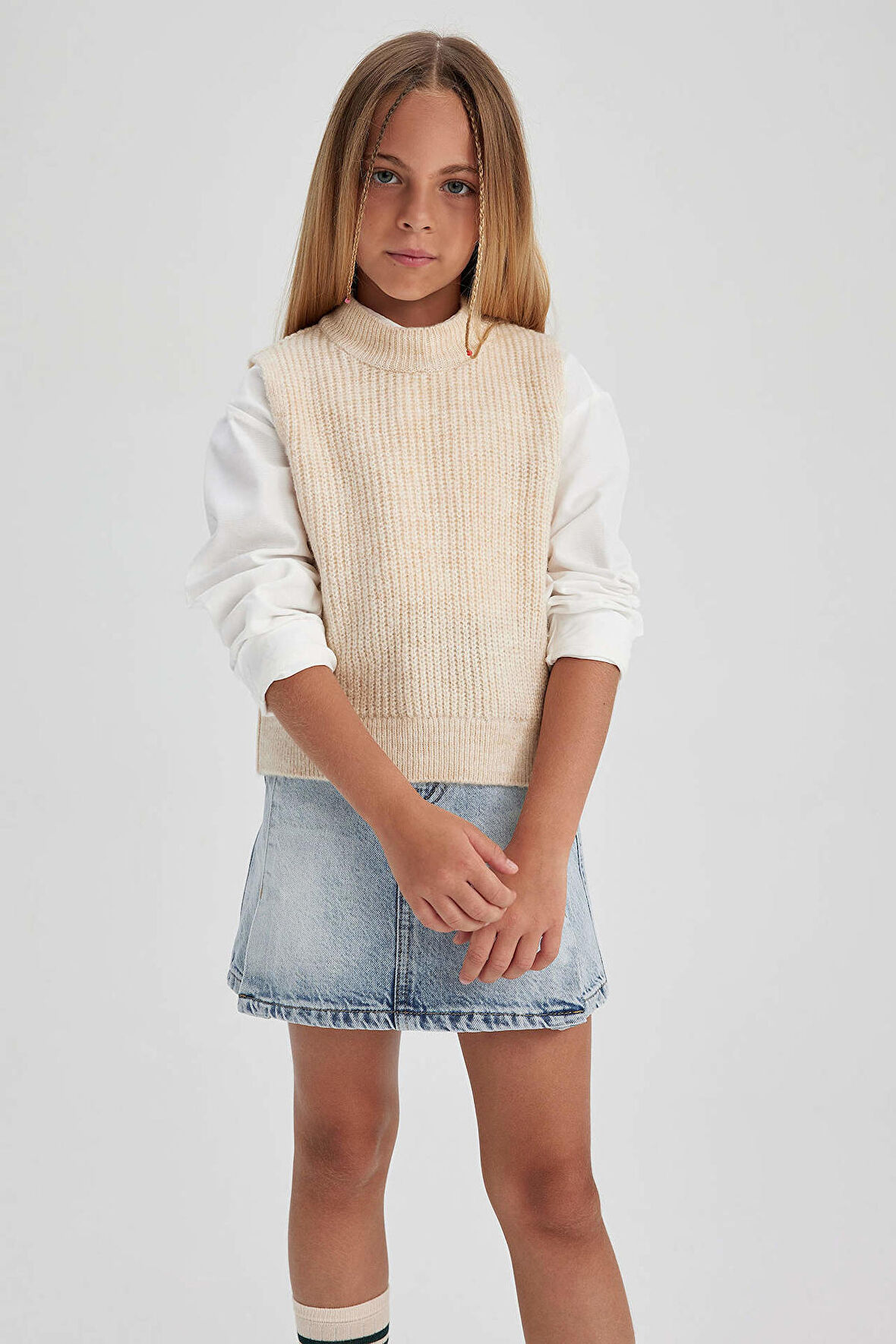 DeFacto Kız Çocuk Regular Fit Bisiklet Yaka Süveter A2894A823AUBG588