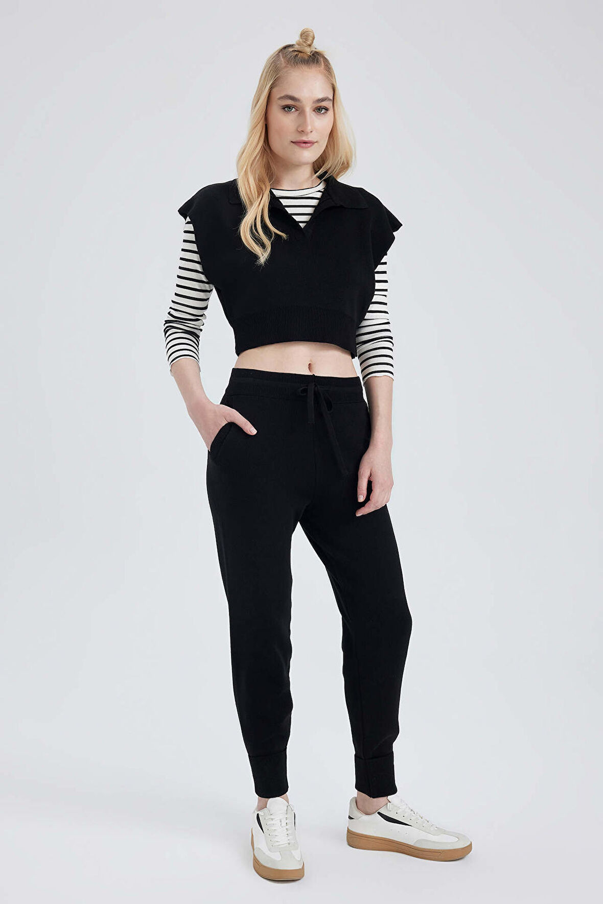 DeFacto Beli Bağcıklı Triko Jogger Eşofman Altı R1701AZ23AUBK27