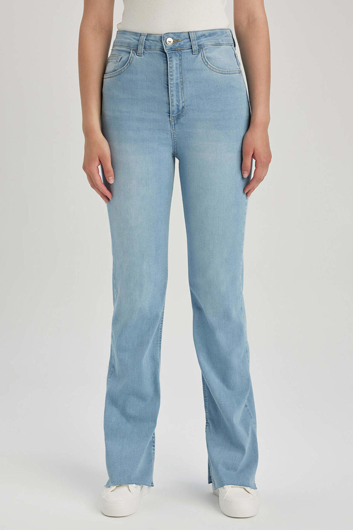 Yırtmaçlı Uzun Jean Pantolon