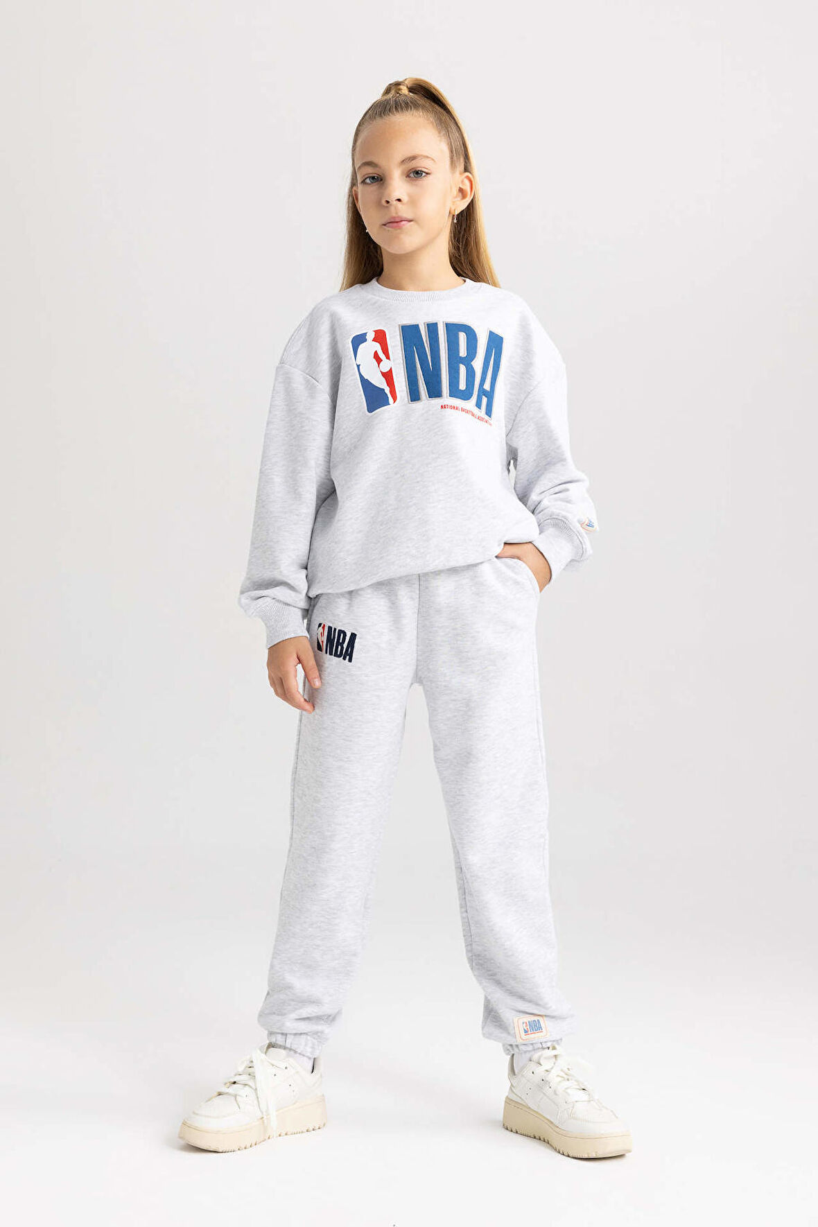 Kız Çocuk NBA Wordmark Relax Fit Eşofman Altı