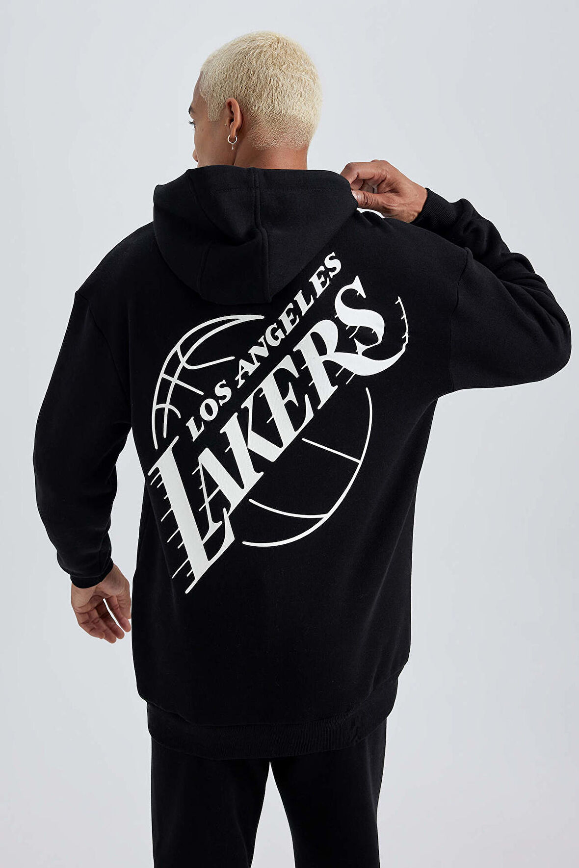 DeFactoFit NBA Los Angeles Lakers Boxy Fit Kapüşonlu Kalın Sweatshirt A4114AX23AUBK81