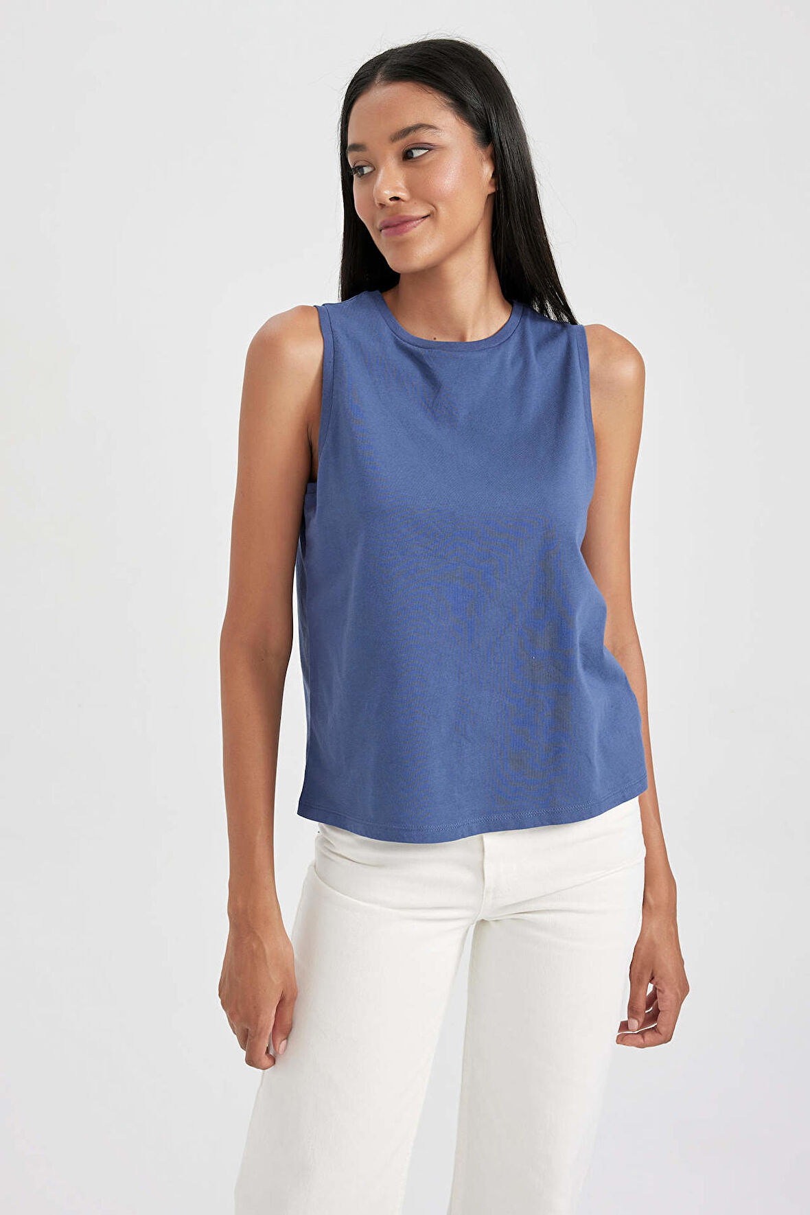 DeFacto Regular Fit Bisiklet Yaka Penye Atlet A8154AX23AUIN113