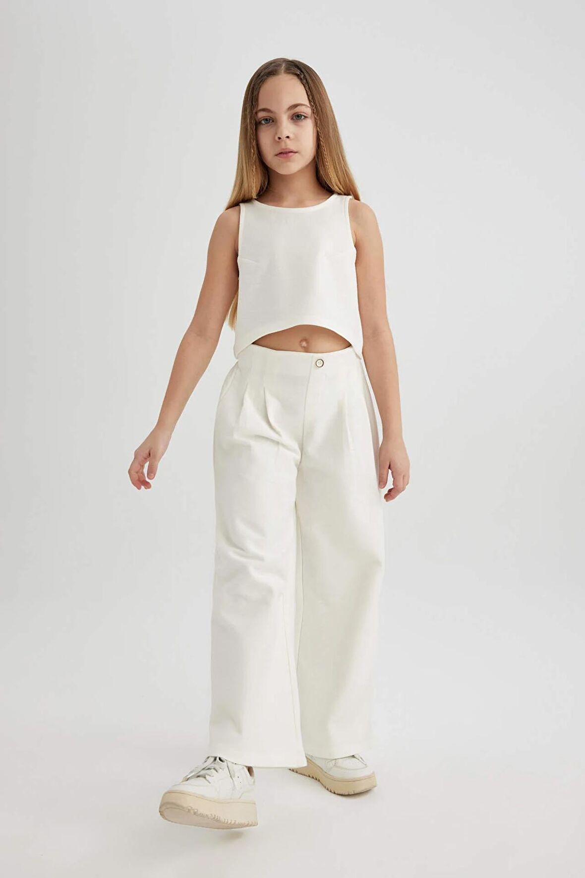 DeFacto Kız Çocuk 2'li Takım Bisiklet Yaka Kolsuz Basic Düz Bluz Pantolon C0871A824SPER233