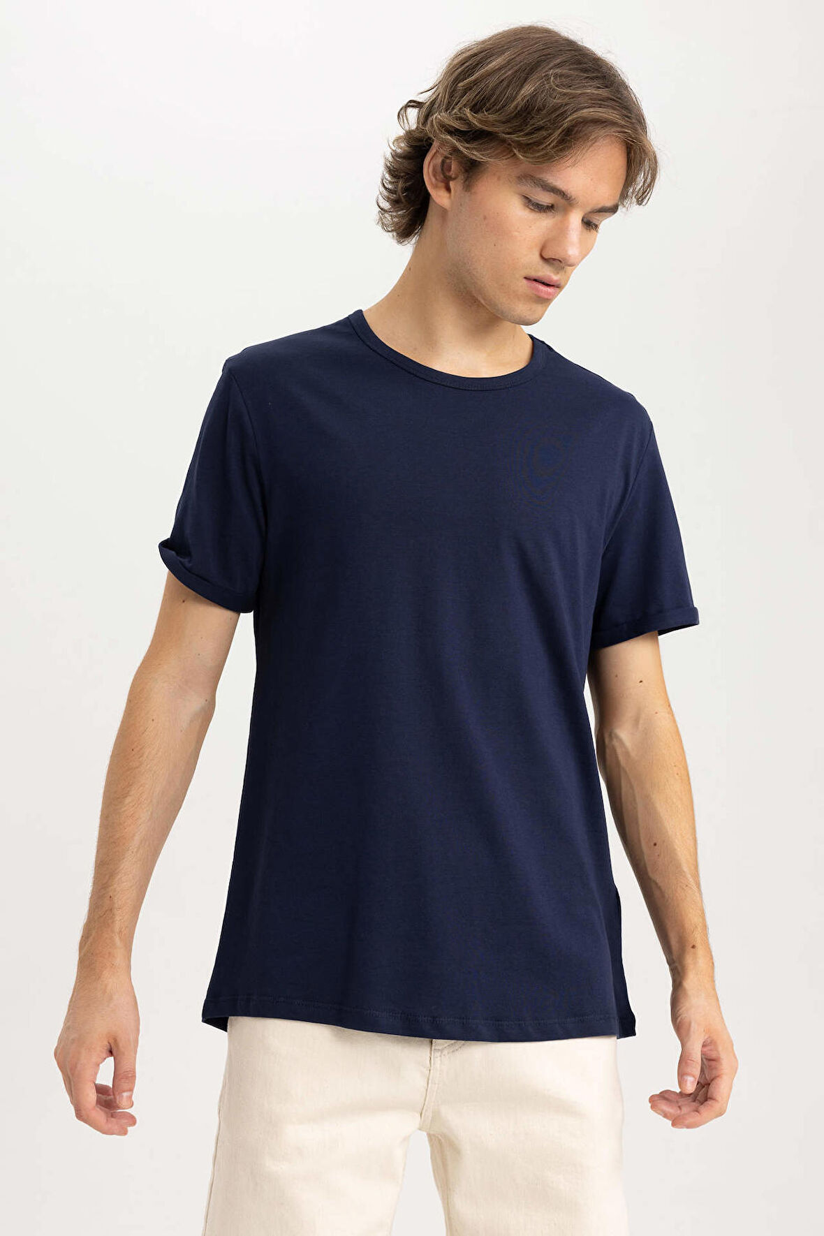 DeFacto Regular Fit Bisiklet Yaka Tişört B1387AX23HSNV251