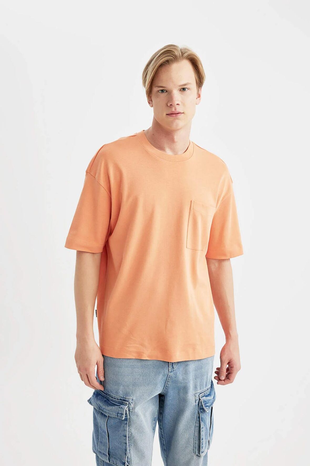 DeFacto Oversize Fit Bisiklet Yaka Kısa Kollu %100 Pamuk Ağır Kumaş Tişört T3661AZ24SPOG47
