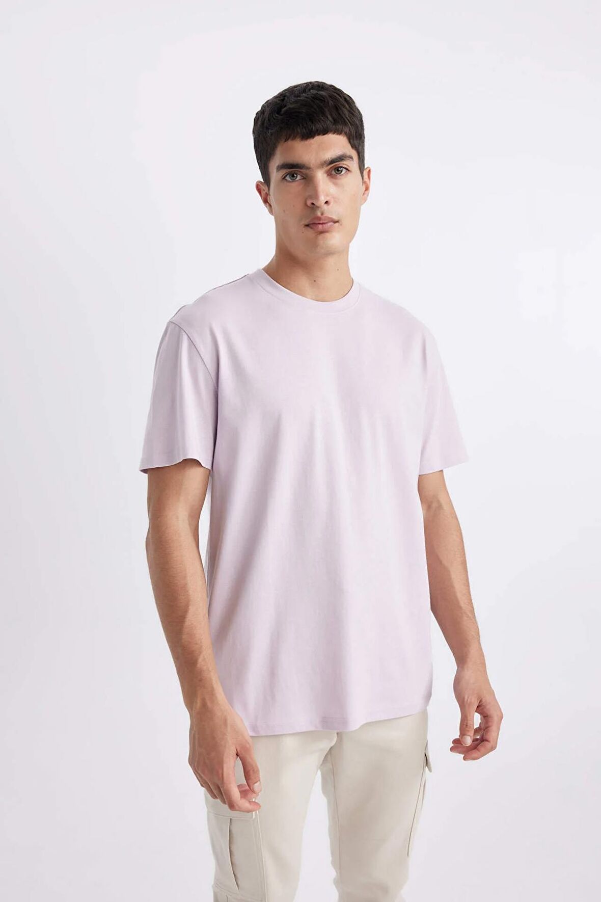 DeFacto New Regular Fit Bisiklet Yaka Kısa Kollu %100 Pamuk Basic Tişört V7699AZ24SPPR77