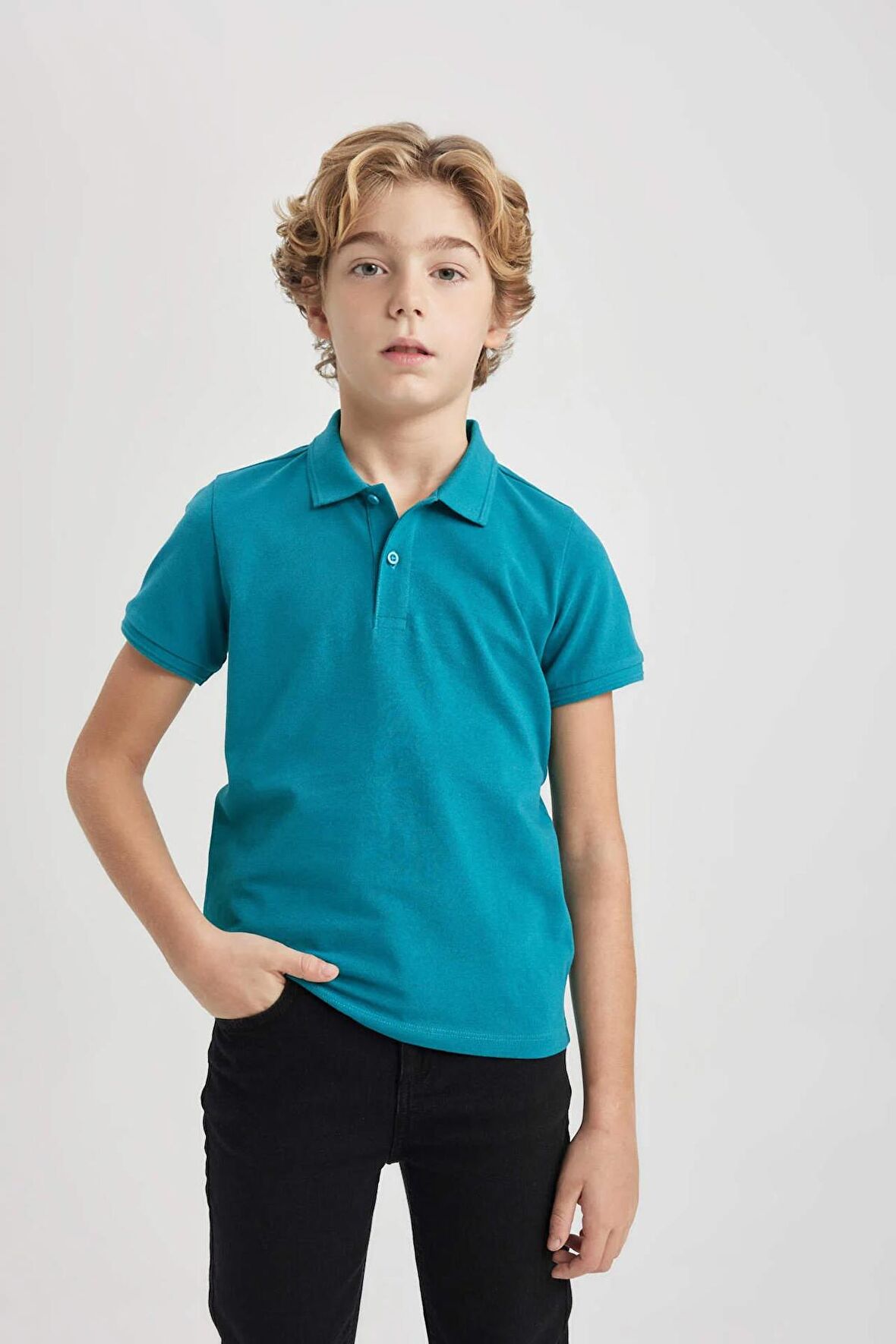 DeFacto Erkek Çocuk Pike Kısa Kollu Basic Düz Polo Tişört K1689A624SMGN309