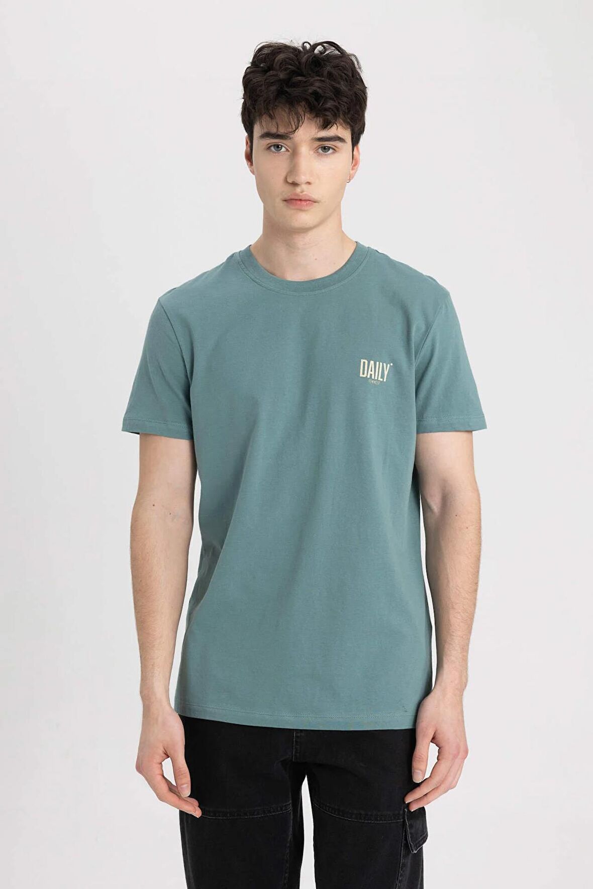 Slim Fit Bisiklet Yaka Baskılı Kısa Kollu Tişört