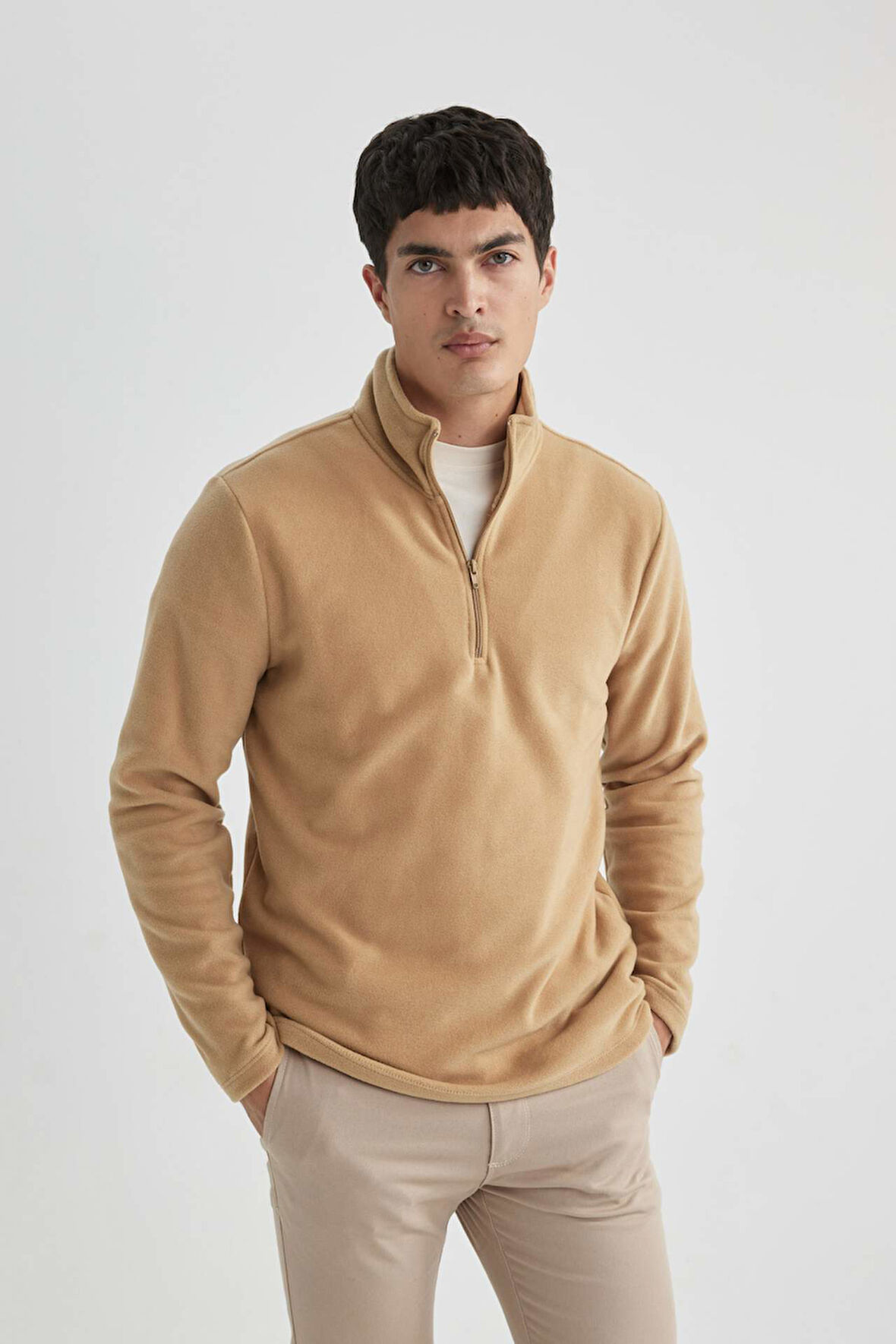 Regular Fit Yarım Fermuarlı Sweatshirt