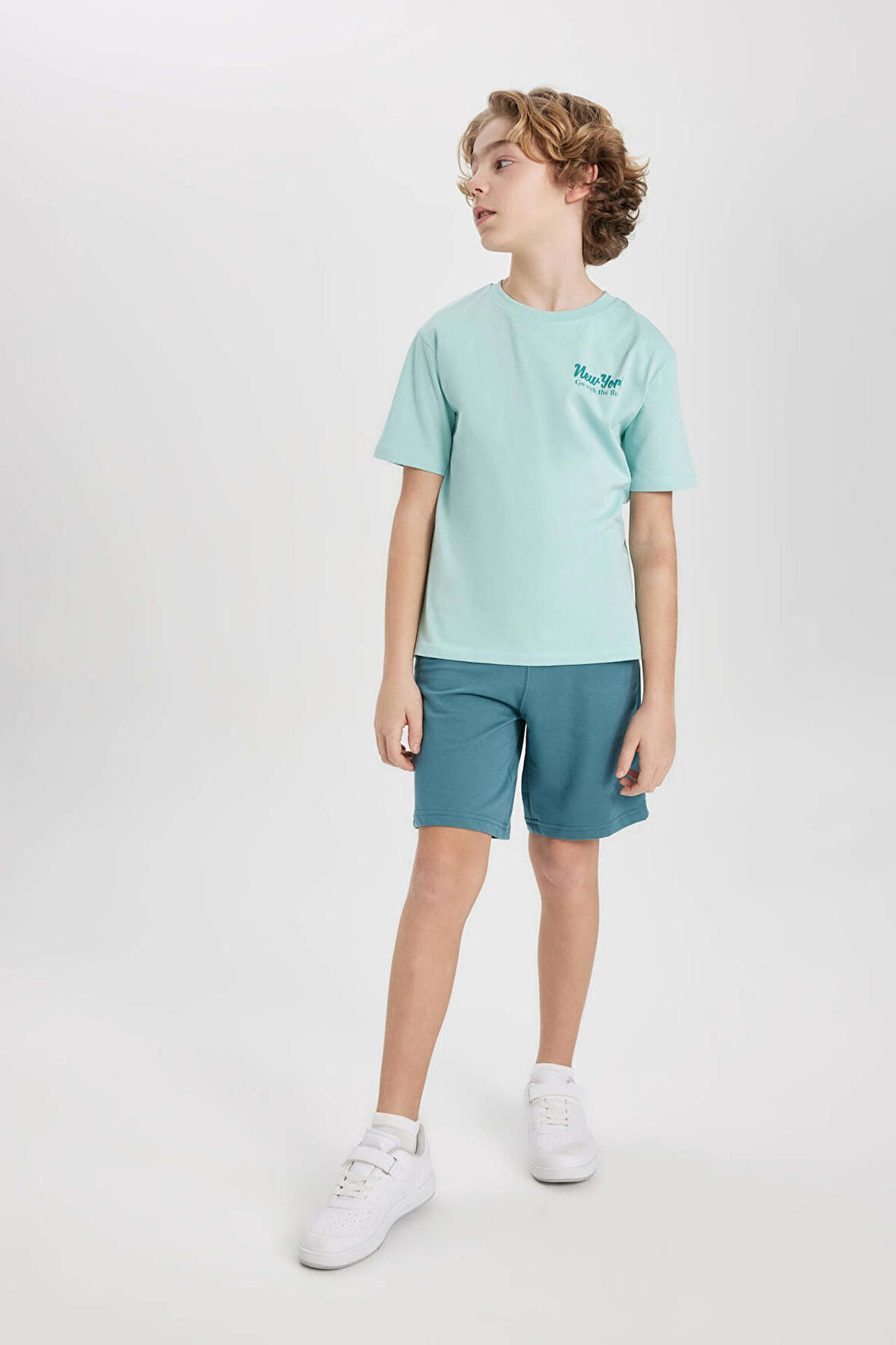 DeFacto Erkek Çocuk Basic Düz Bermuda Şort B5867A824SMGN211