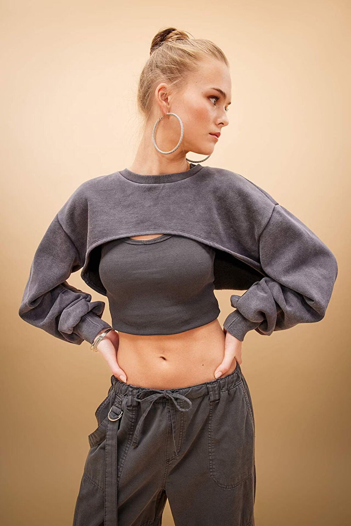Coool Crop Yıkamalı Soluk Efektli Sweatshirt