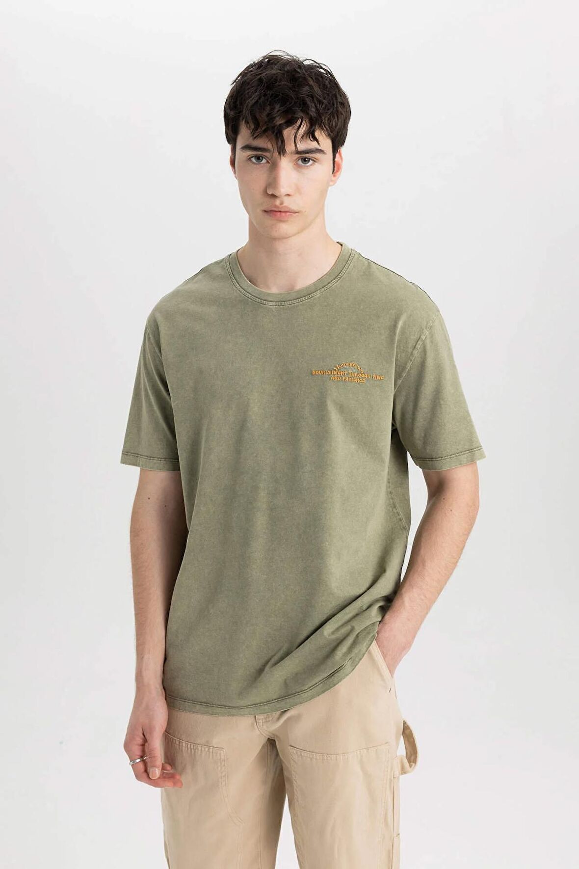 DeFacto Regular Fit Bisiklet Yaka Baskılı Kısa Kollu Tişört B8495AX24SMGN1220