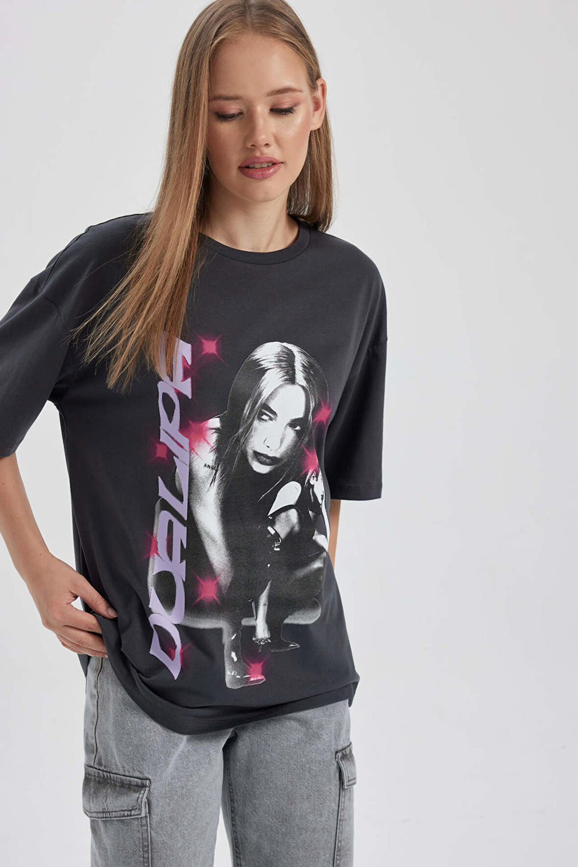 DeFacto Coool Dua Lipa Oversize Fit Kısa Kollu Tişört B2970AX23HSAR141