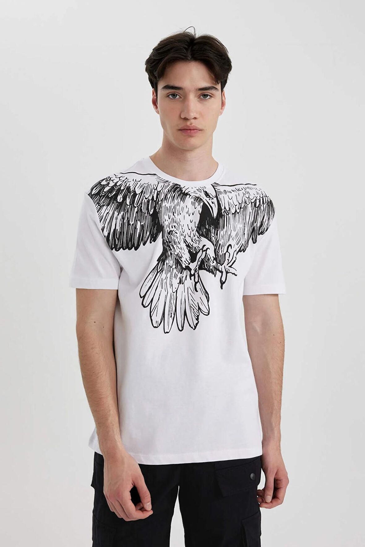 DeFacto Regular Fit Bisiklet Yaka Baskılı Kısa Kollu Tişört B8485AX24SMWT34