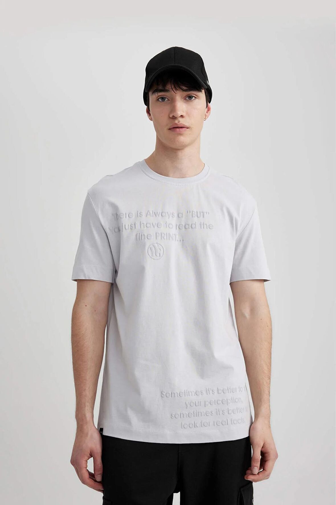 DeFacto Regular Fit Bisiklet Yaka Baskılı Kısa Kollu Tişört B8480AX24SMGR184