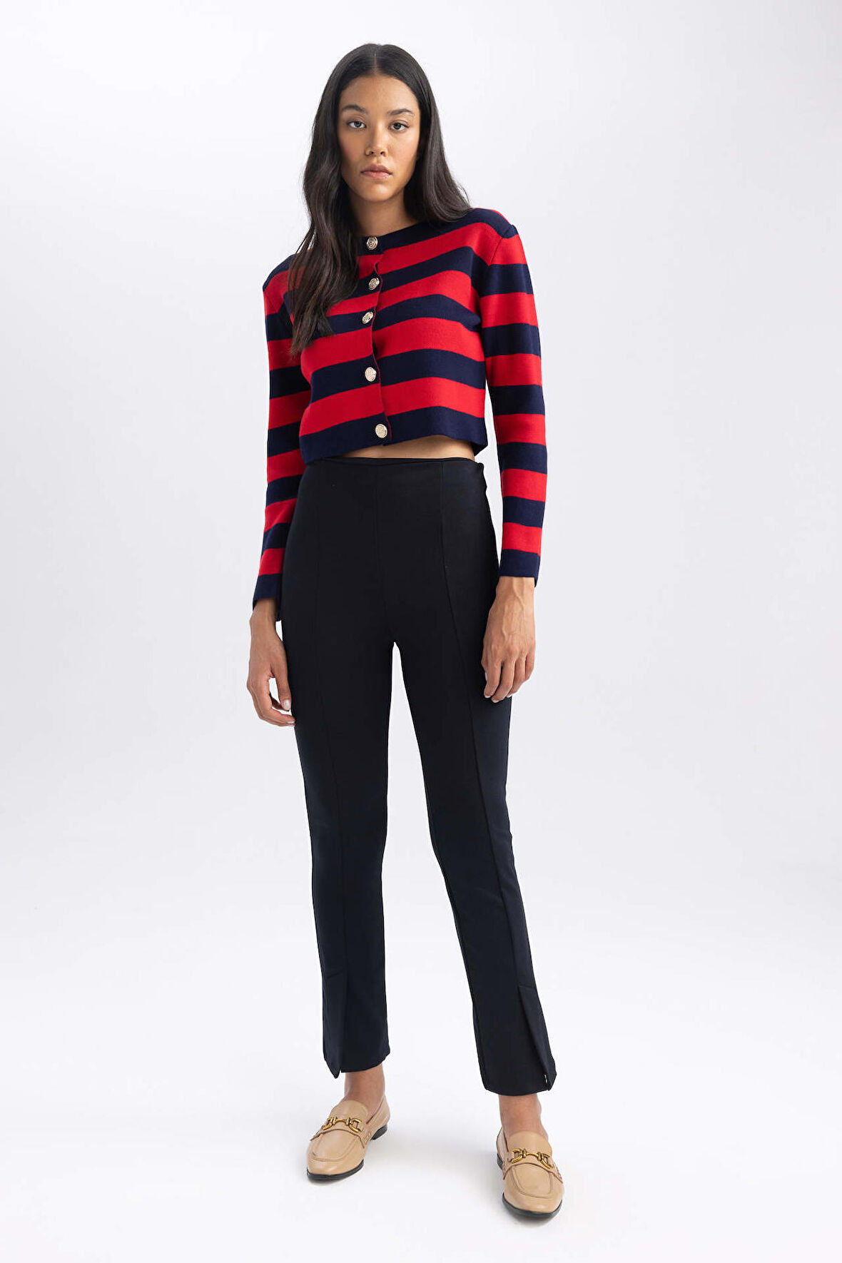 DeFacto Basic Düz Kumaş Pantolon Slim Fit Dar Kesim Yüksek Bel Kısa Paça A0666AX23AUNV195