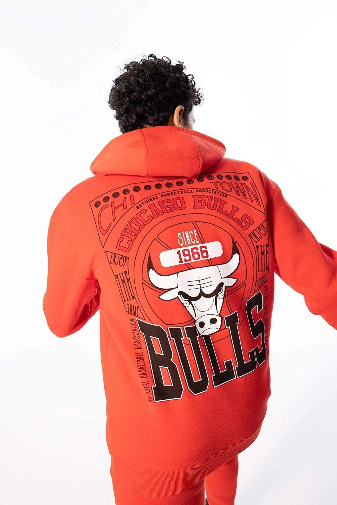 Defacto Fit NBA Chicago Bulls Boxy Fit Kapüşonlu Sweatshirt Z4629AZ23AURD227
