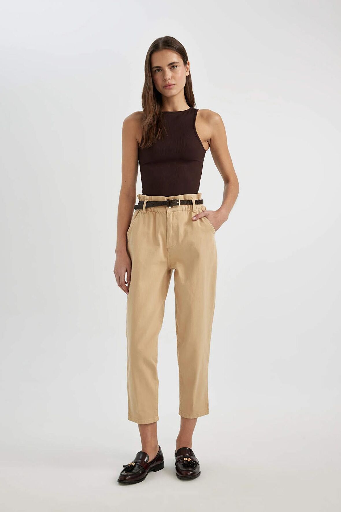 DeFacto Baggy Fit Gabardin Kemerli  Kumaş Pantolon Yüksek Bel Kısa Paça C1510AX24SPBG322
