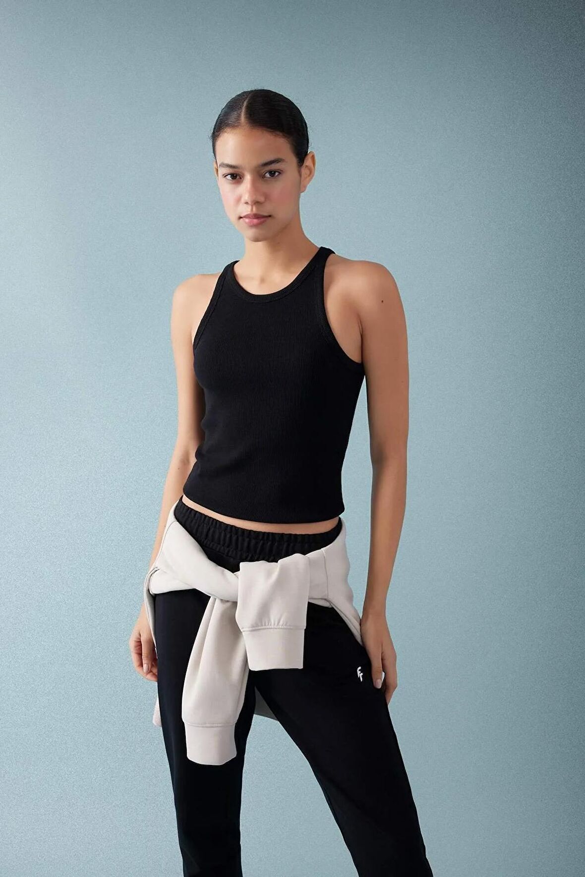 DeFactoFit Slim Fit Dar Kesim Bisiklet Yaka Ribana Sporcu Atlet B4663AX24SPBK81