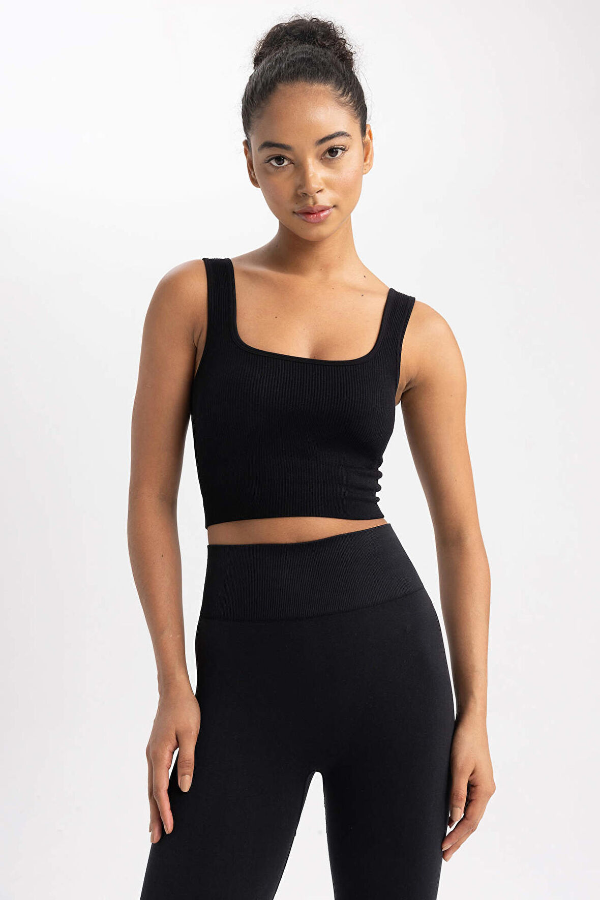 Defacto Fit Bisiklet Yaka Bra Z2314AZ23AUBK81