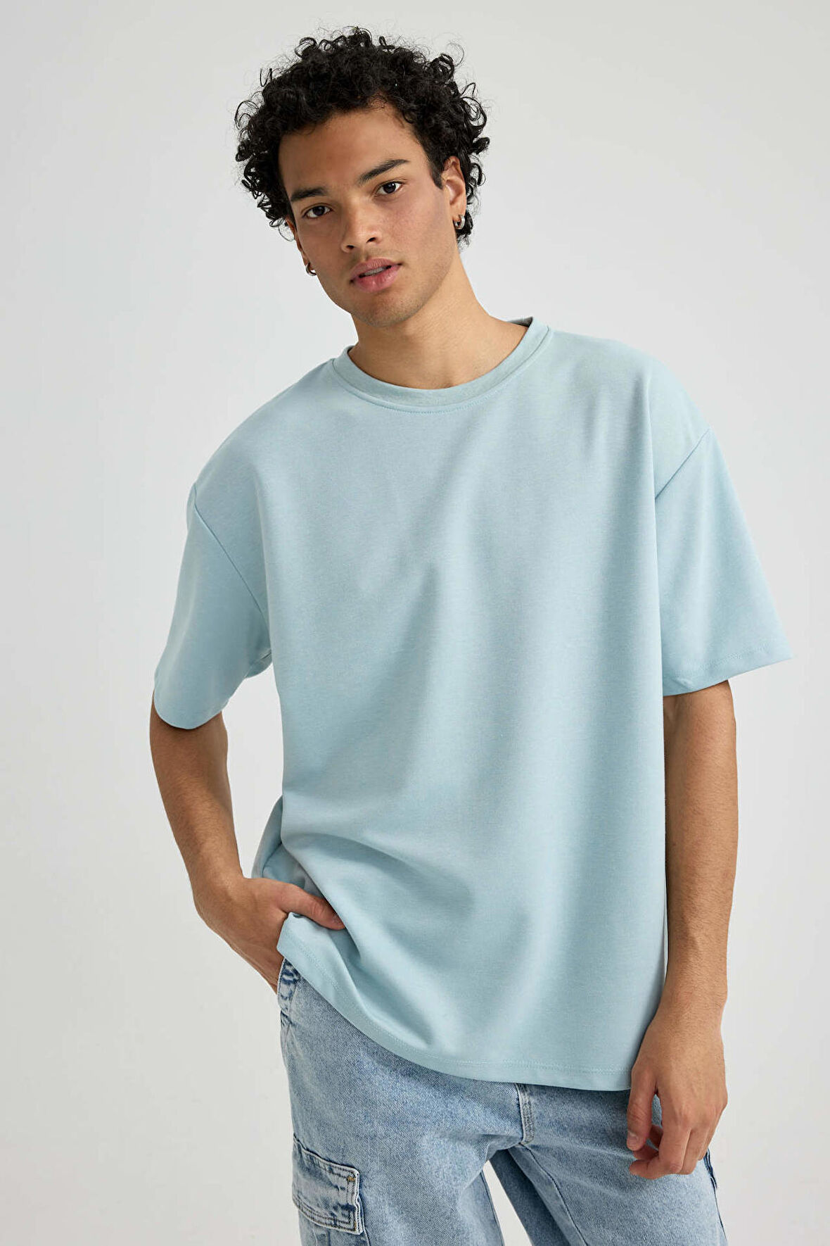 Oversize Fit Bisiklet Yaka Tişört
