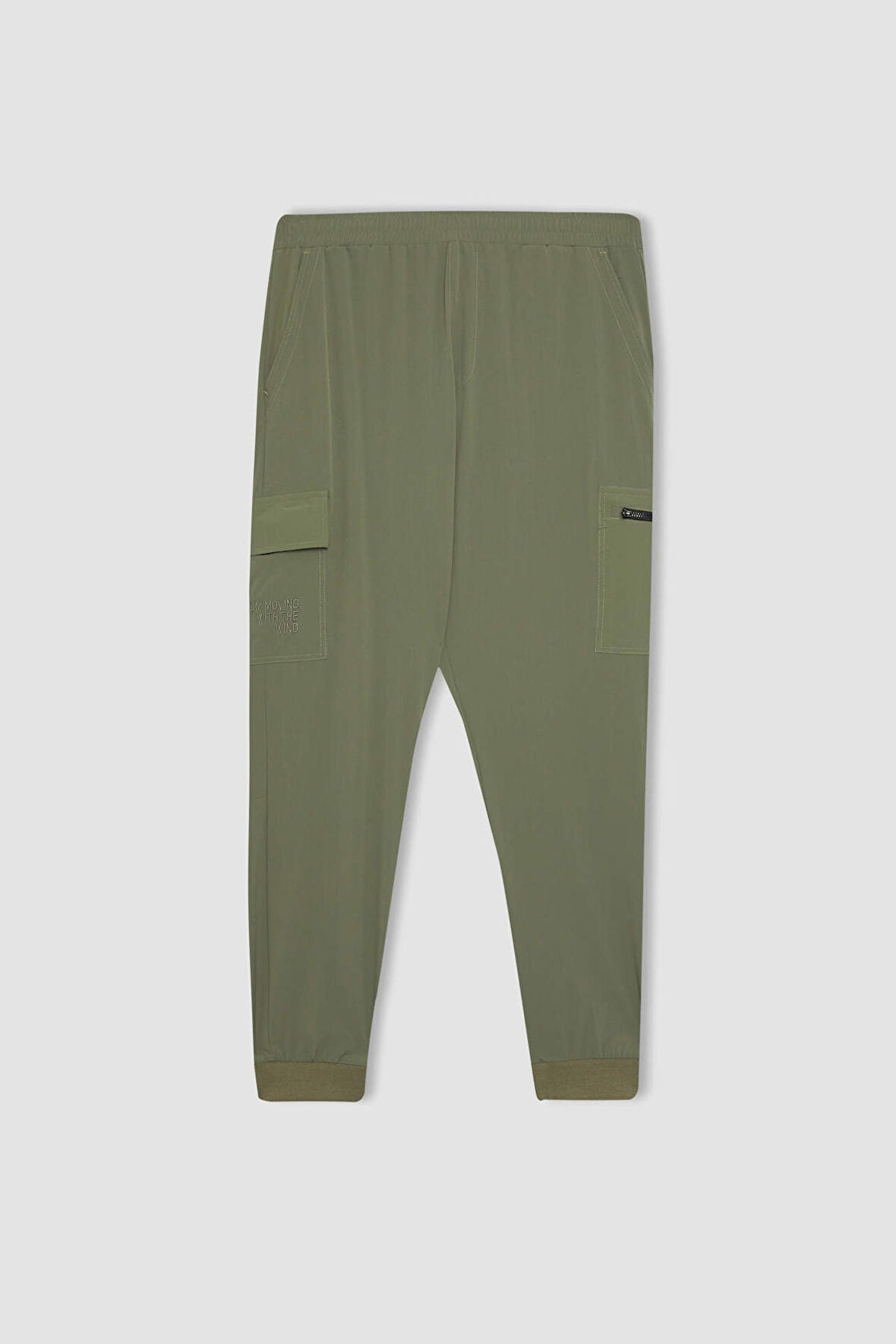 DeFactoFit Sporcu Jogger Eşofman Altı Standart Fit Kargo Cepli Dokuma Beli Paçası Lastikli B2779AX23AUKH109