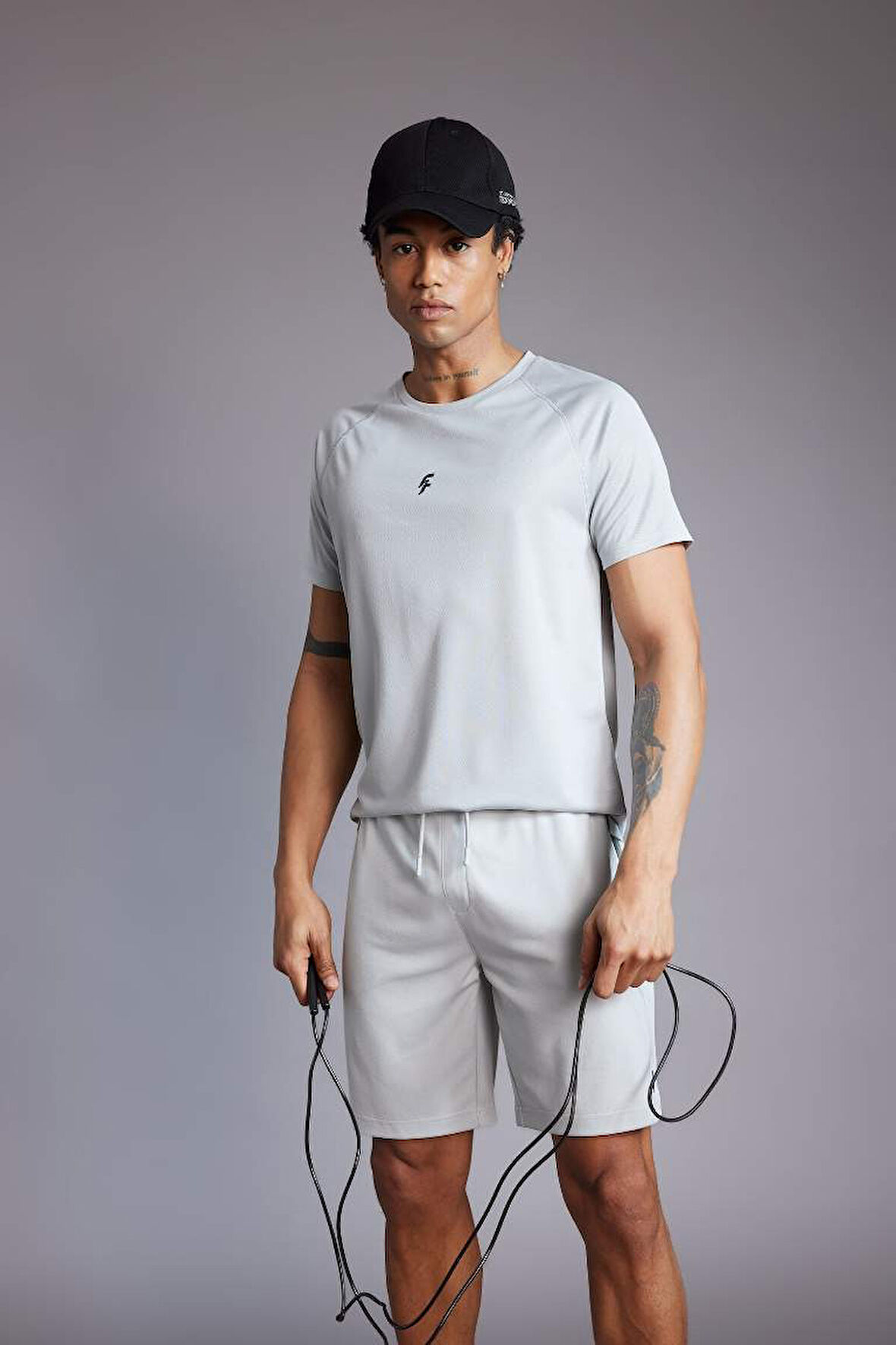 DeFactoFit Slim Fit Yaka Baskılı Sporcu Kısa Kollu Tişört