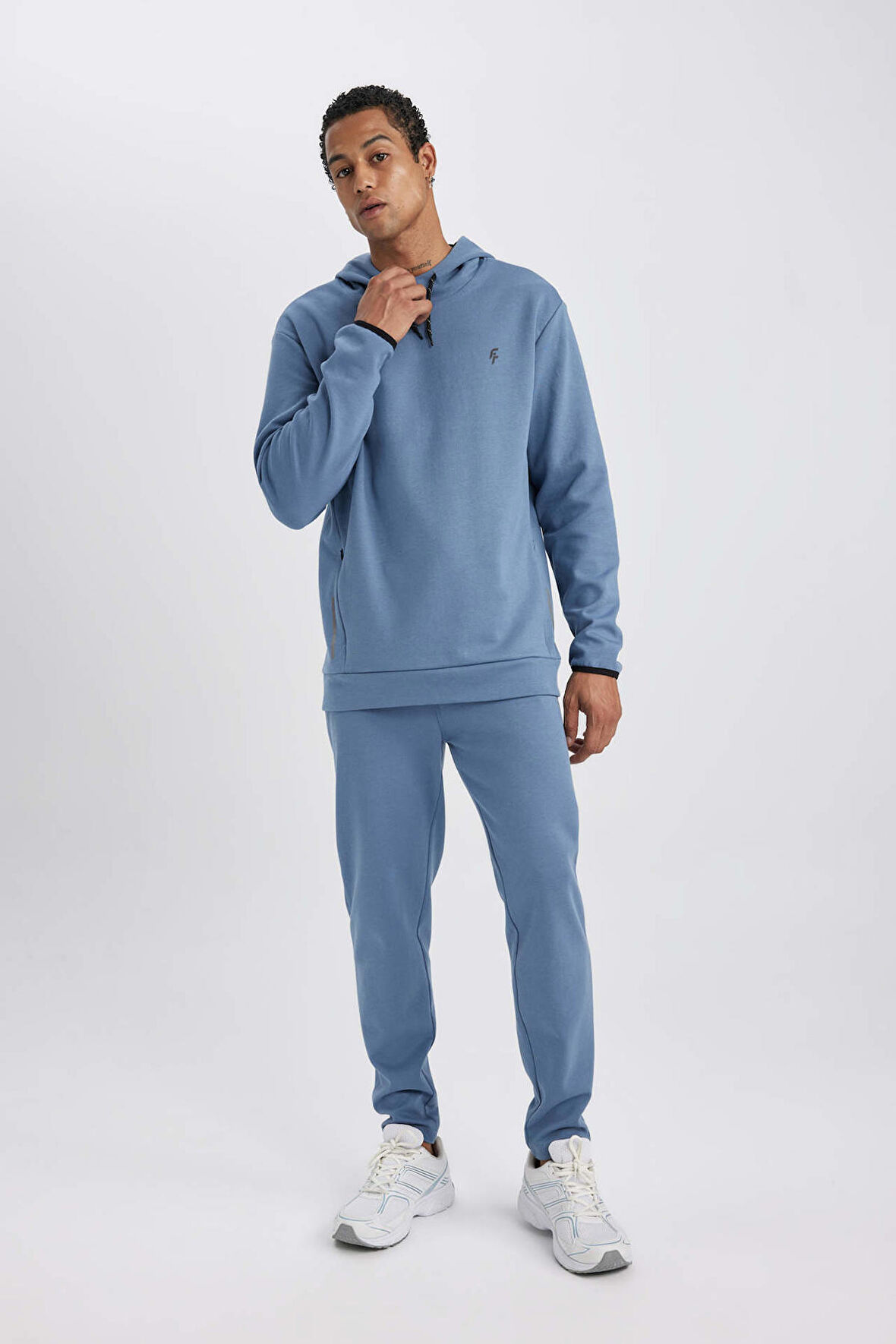 DeFactoFit Slim Fit Sporcu Jogger Eşofman Altı Dar Kesim Fermuarlı Basic Düz Standart Paça S3309AZ24SPBE808