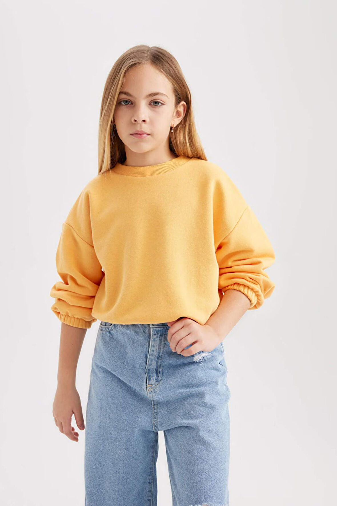 DeFacto Kız Çocuk Bisiklet Yaka Basic Düz Sweatshirt B7788A8NSOG305