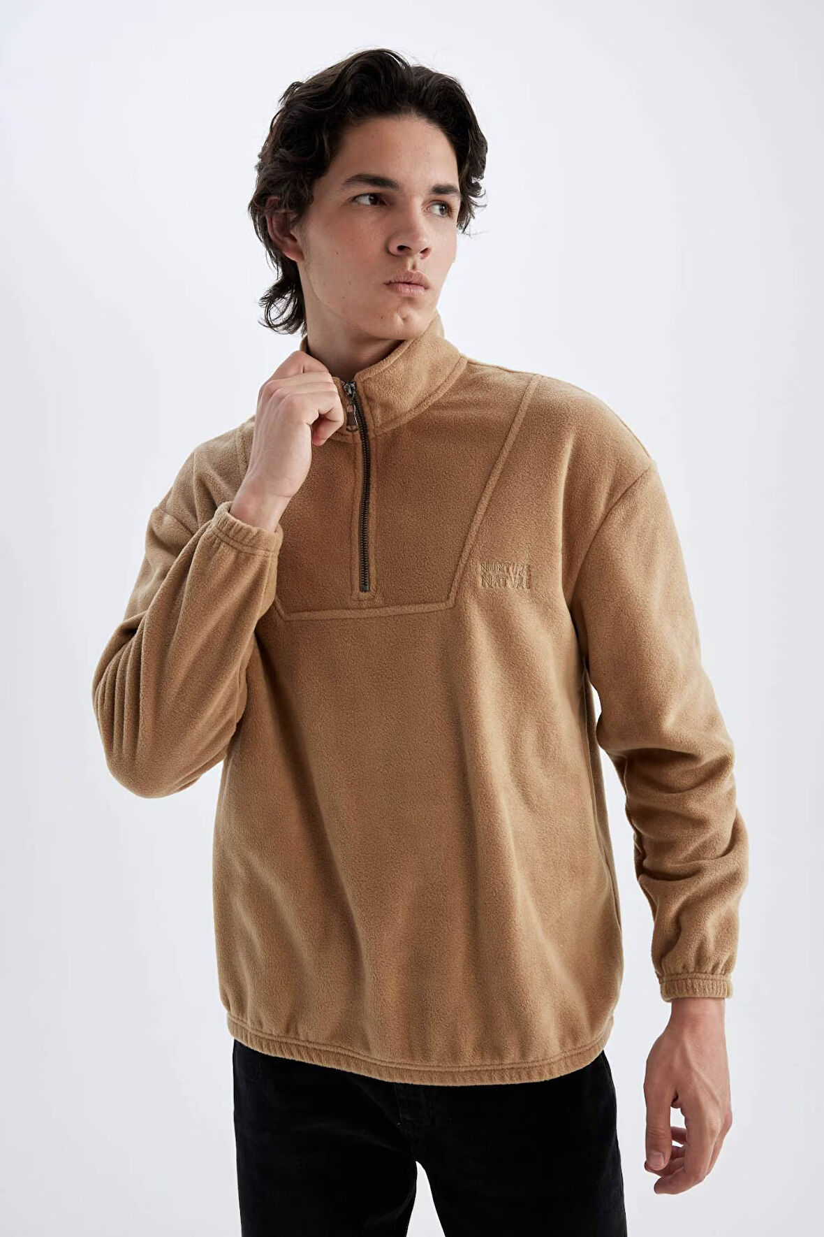 Comfort Regular Fit Rahat Kalıp Dik Yaka Baskılı Polar Sweatshirt