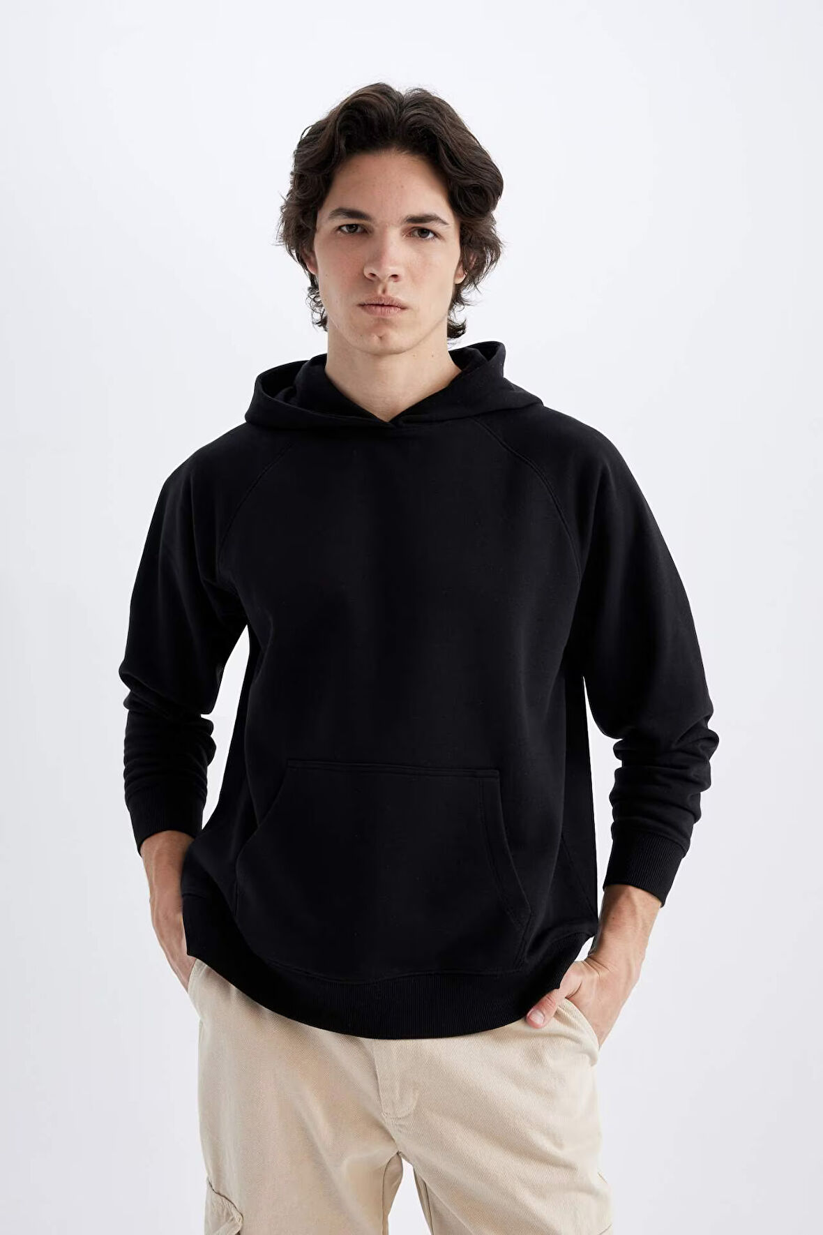 DeFacto Oversize Fit Kapüşonlu Kalın Kumaş Basic Sweatshirt C7805AX24WNBK81