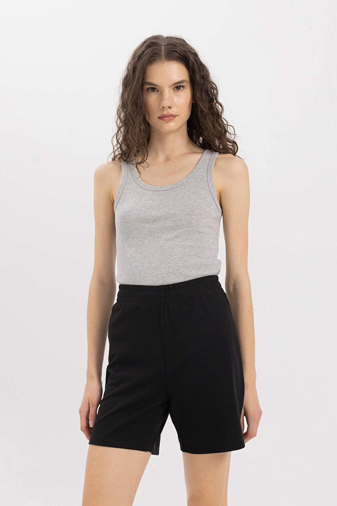 Slim Fit Dar Kesim U Yaka Basic Düz Ribana Atlet