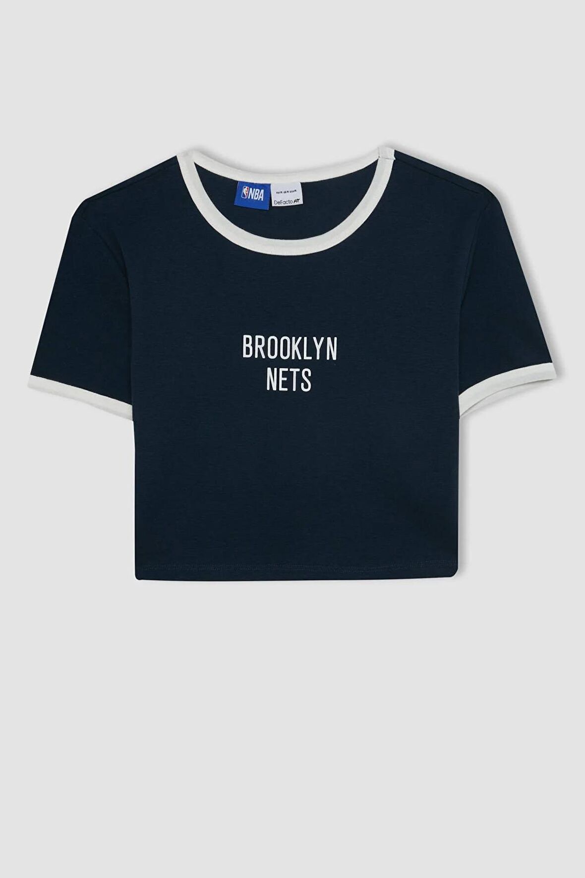 DeFactoFit NBA Brooklyn Nets Cropped Fit Bisiklet Yaka Ribana Kısa Kollu Tişört B9994AX24SMNV146