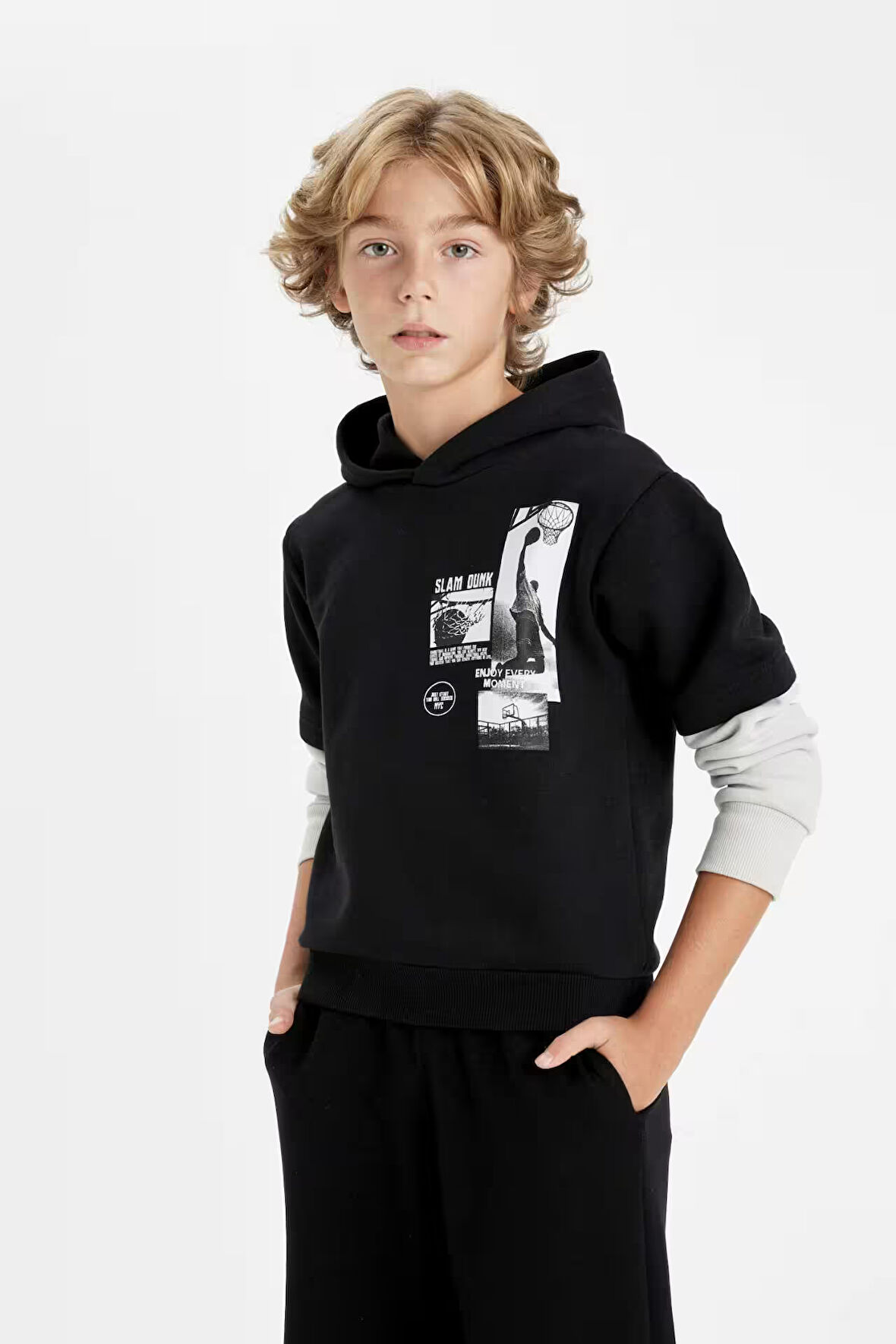 DeFacto Erkek Çocuk Kapüşonlu Baskılı Sweatshirt C9793A824AUBK81