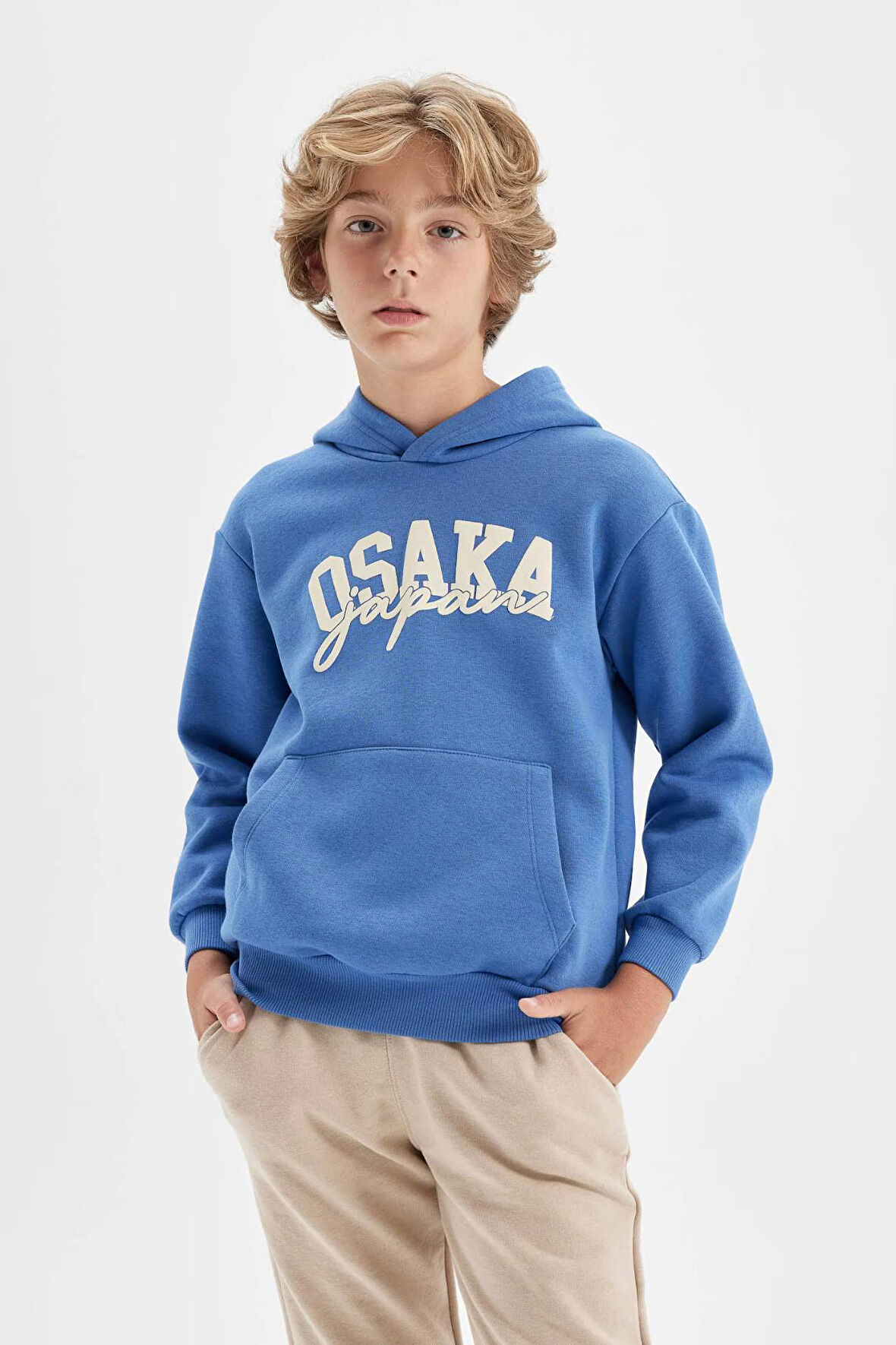 DeFacto Erkek Çocuk Mavi Baskılı Kapüşonlu Cepli Sweatshirt C9787A824AUBE389